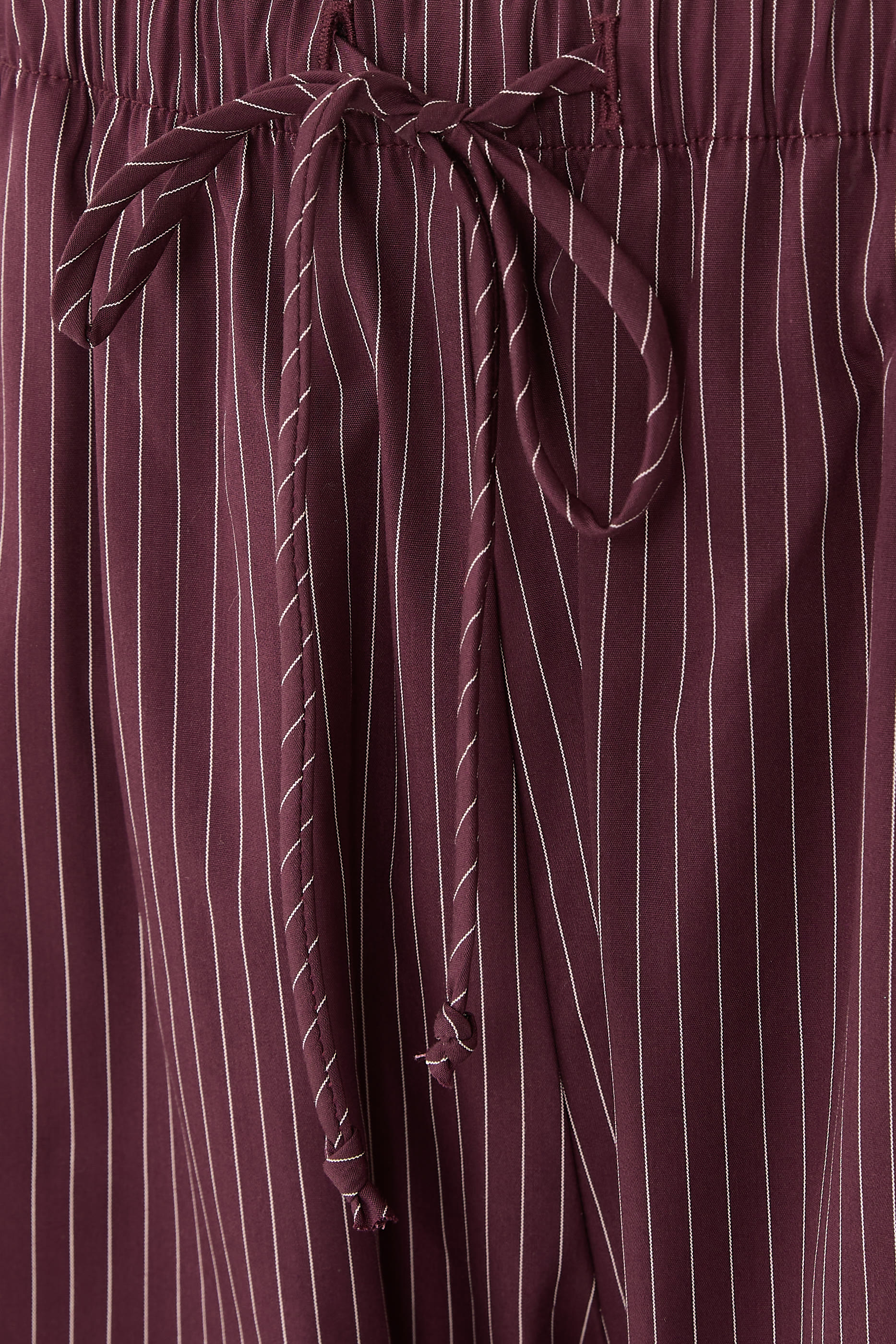 بنطال يوشي كلاسيكي مخطط بربطة