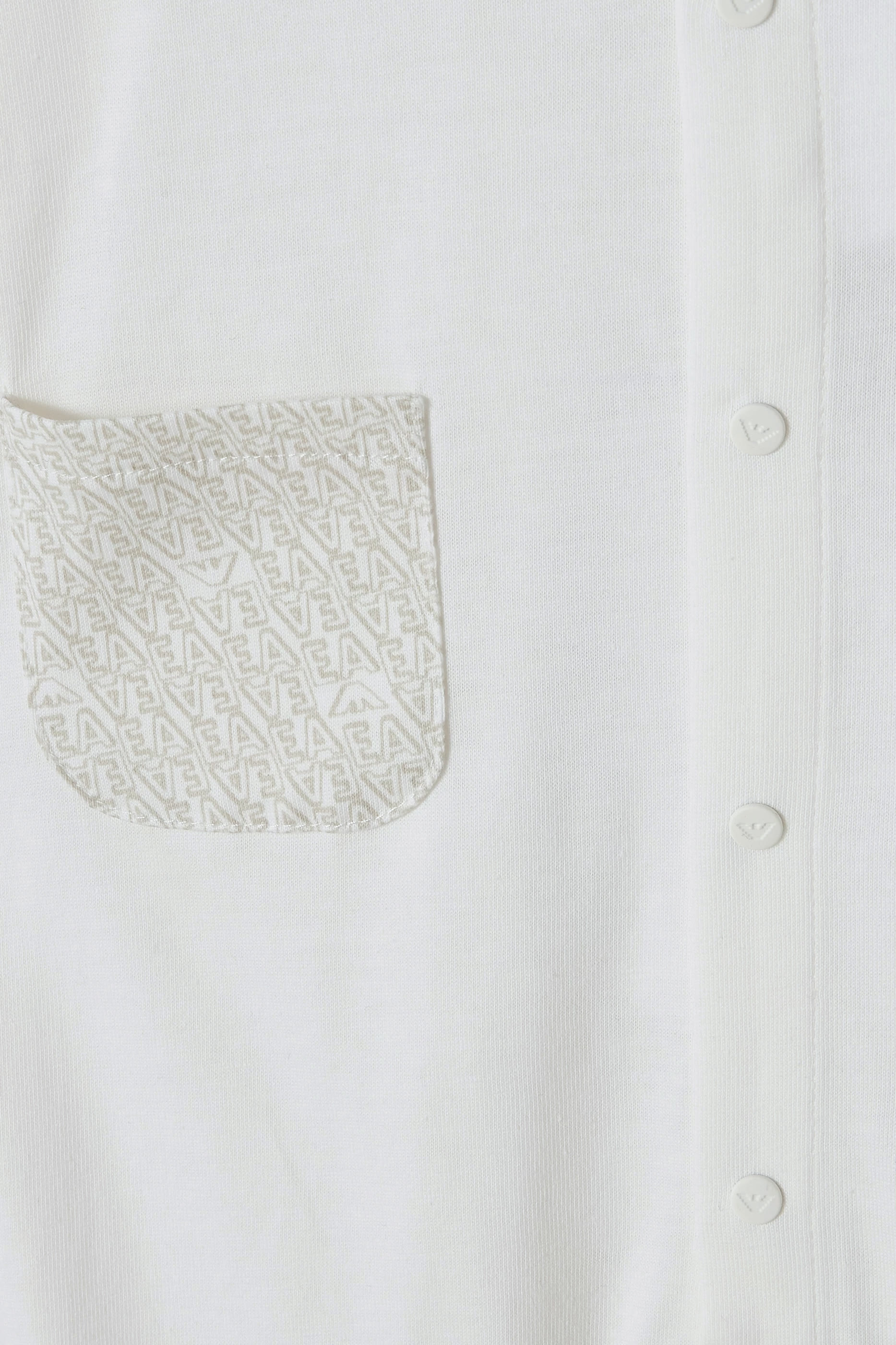 طقم بيجامة ومريلة بشعار الماركة للأطفال