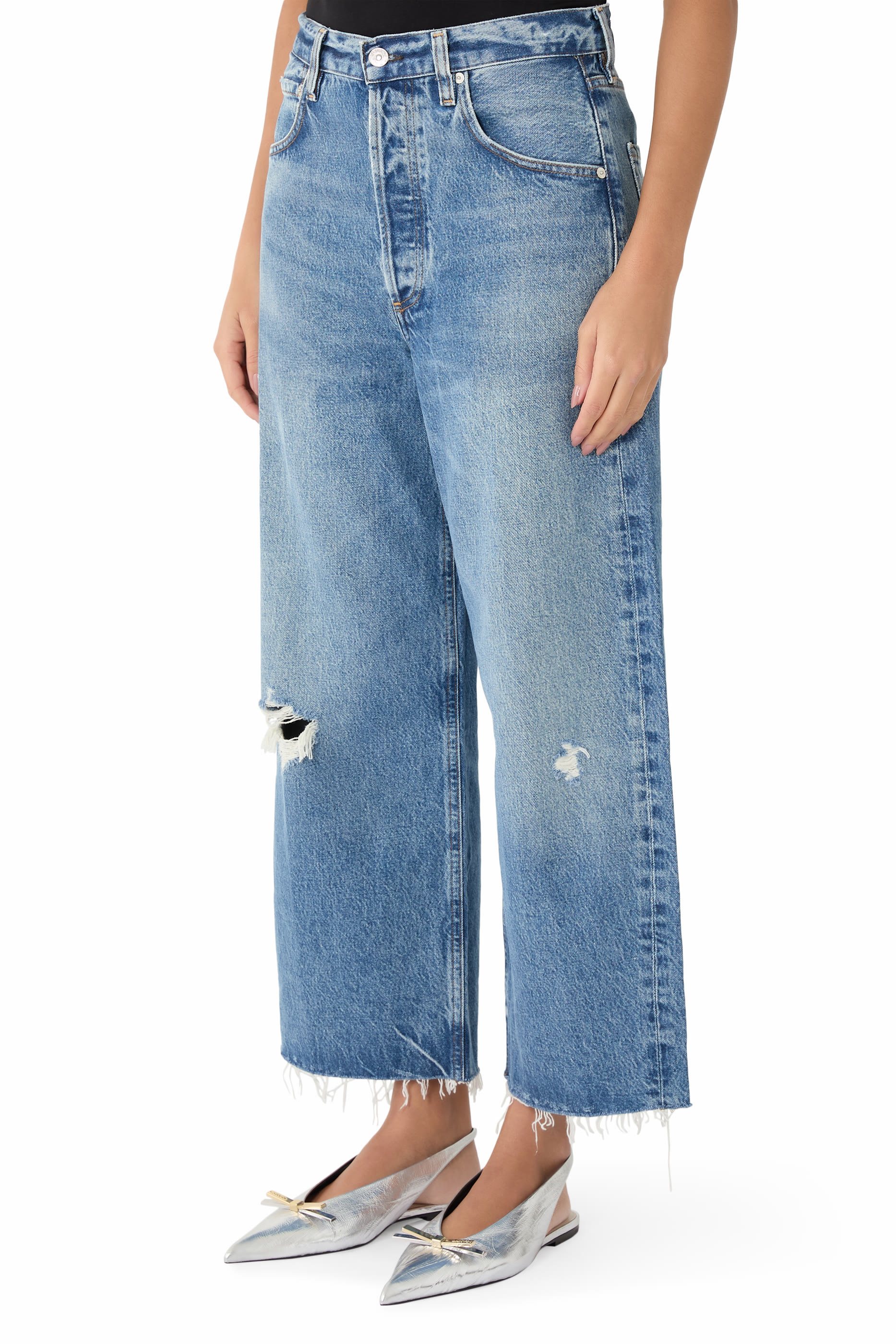 بنطال أيلا بقصة قصيرة وحافة منسلة دنيم