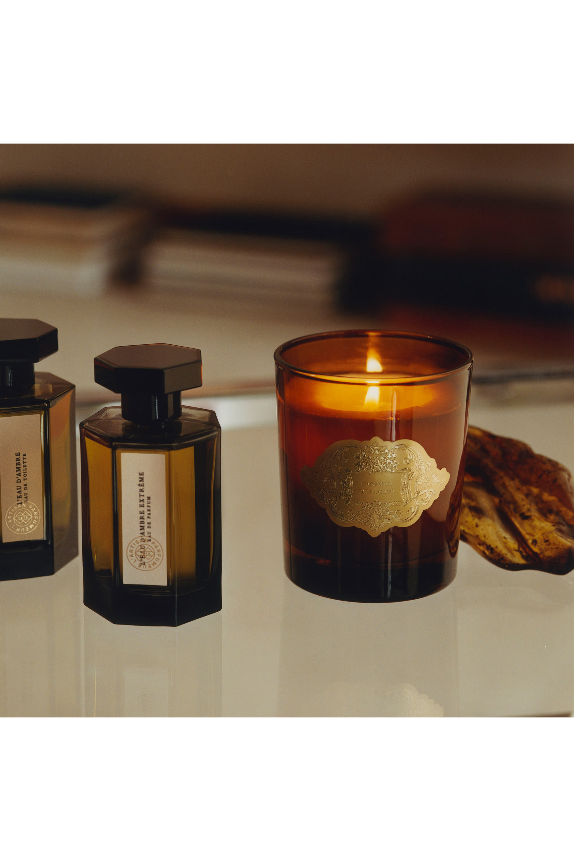 شمعة معطرة عنبر