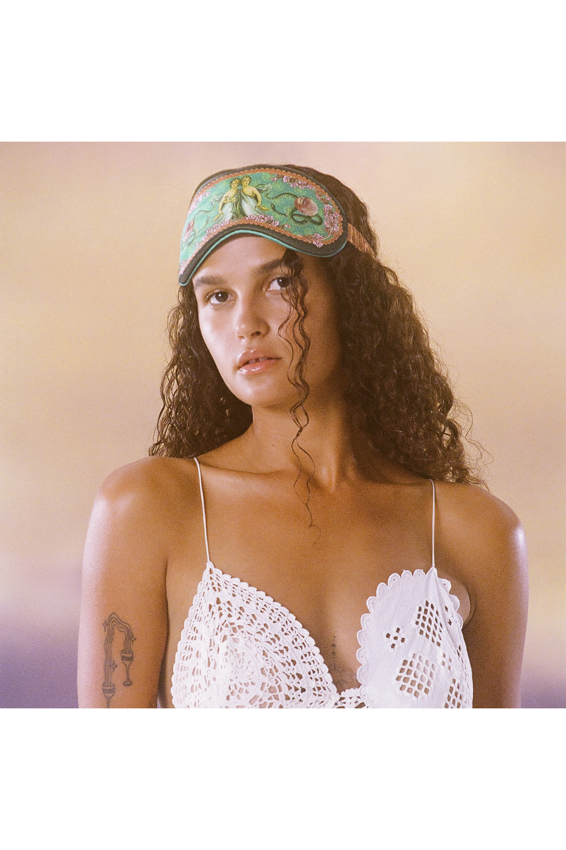 قناع نوم بنقشة برج الجوزاء