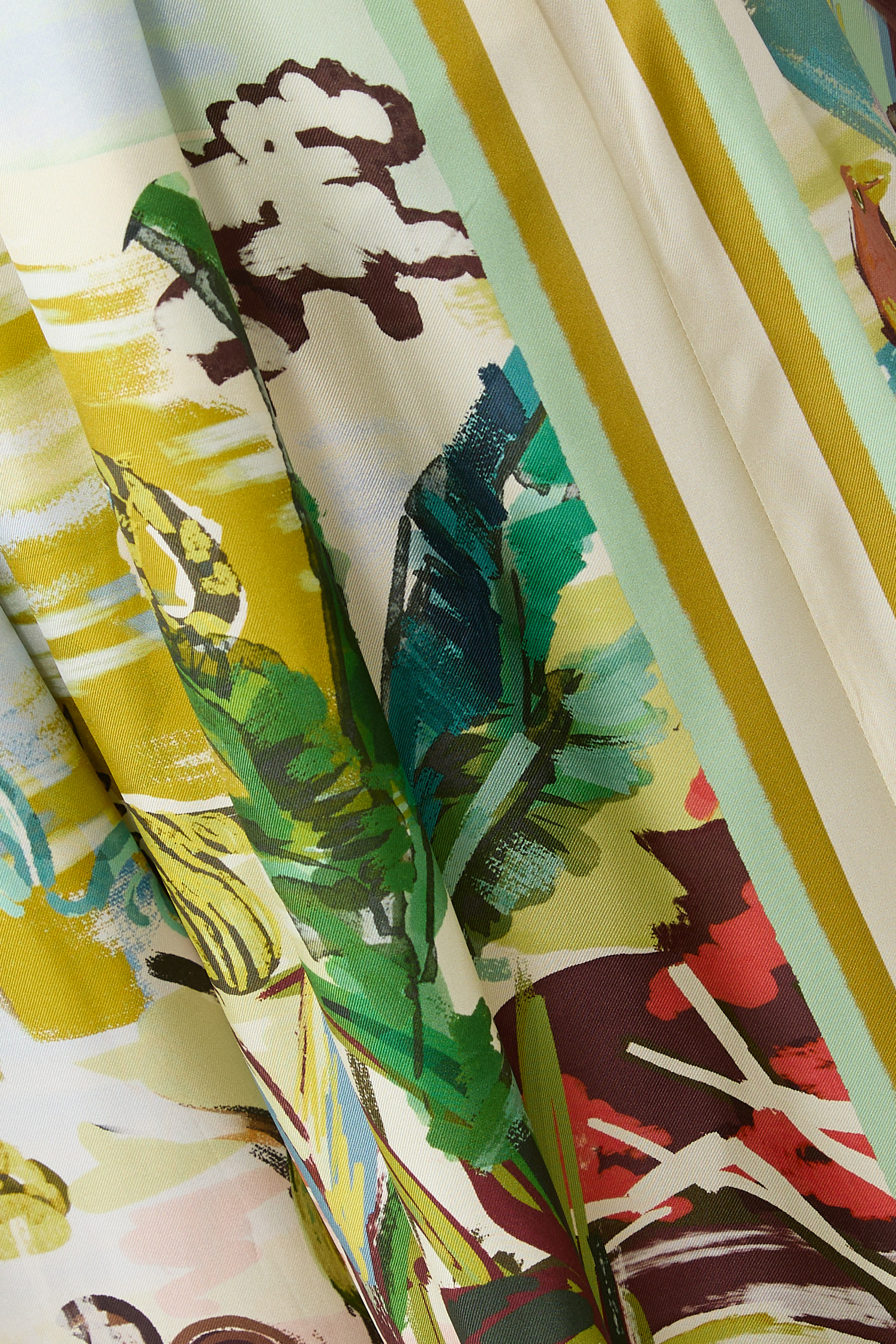 بنطال تنورة بوجي بنقشة استوائية حرير