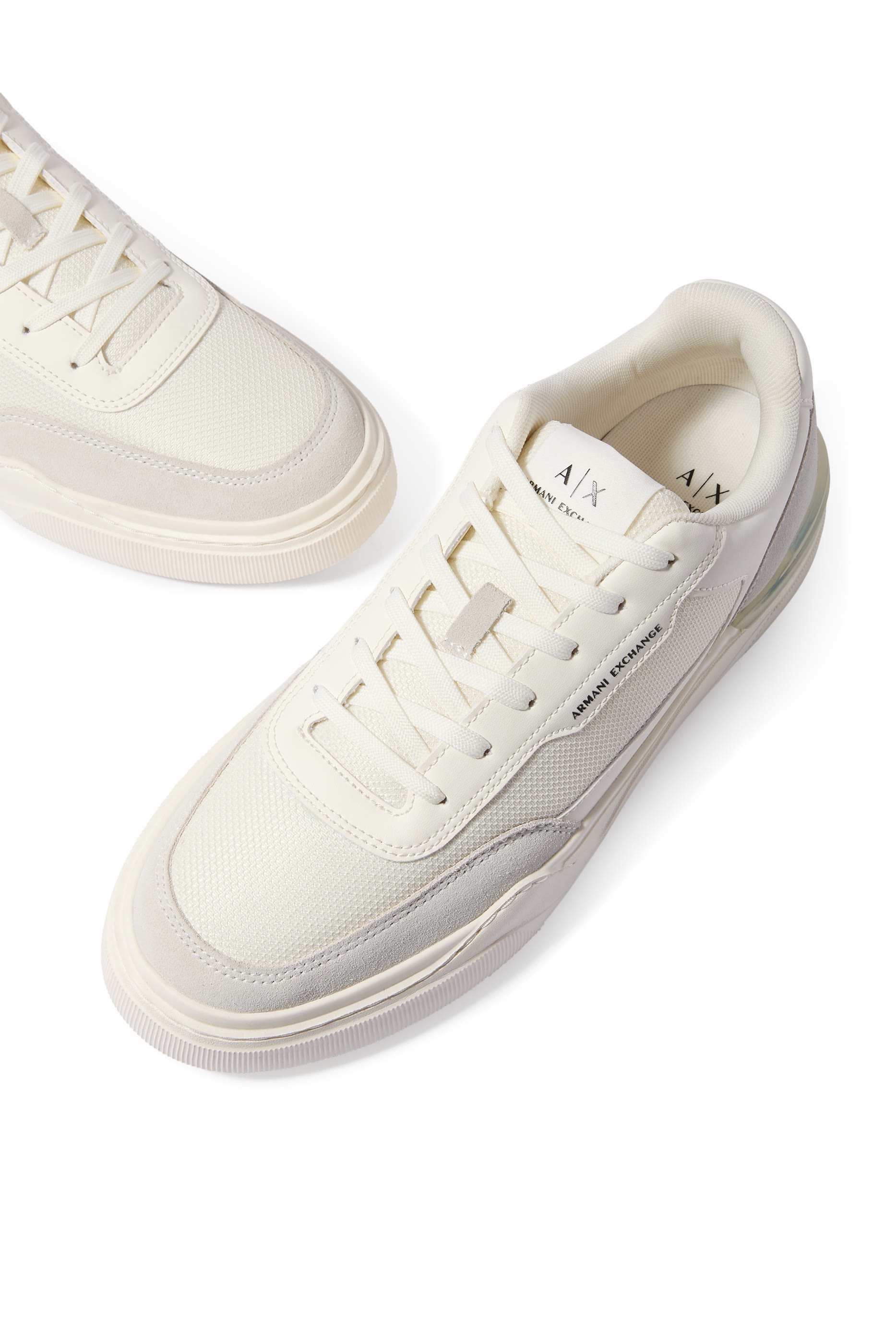 سنيكرز فليك بكاحل منخفض ونعل مسطح