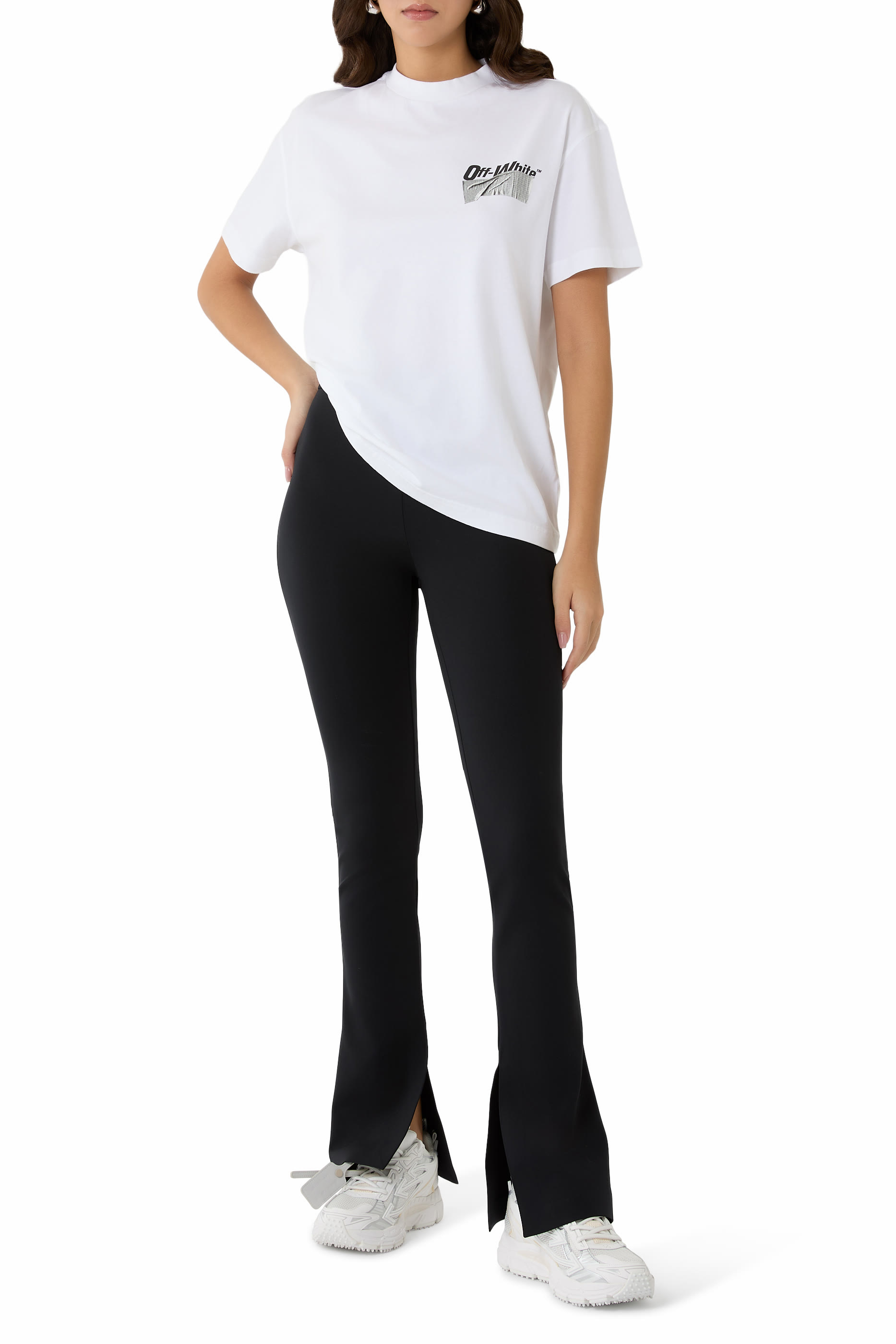 تيشيرت برقعة ساوندسيستم وقصة عادية