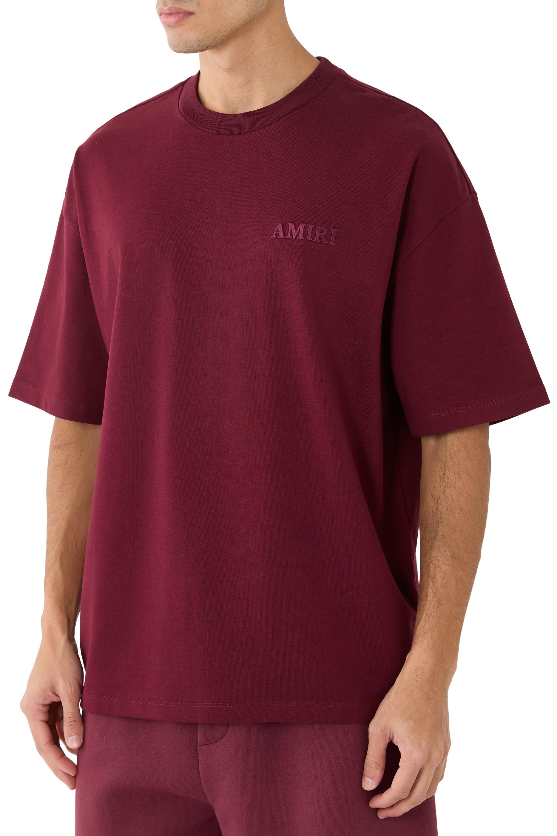 تيشيرت بقصة فضفاضة