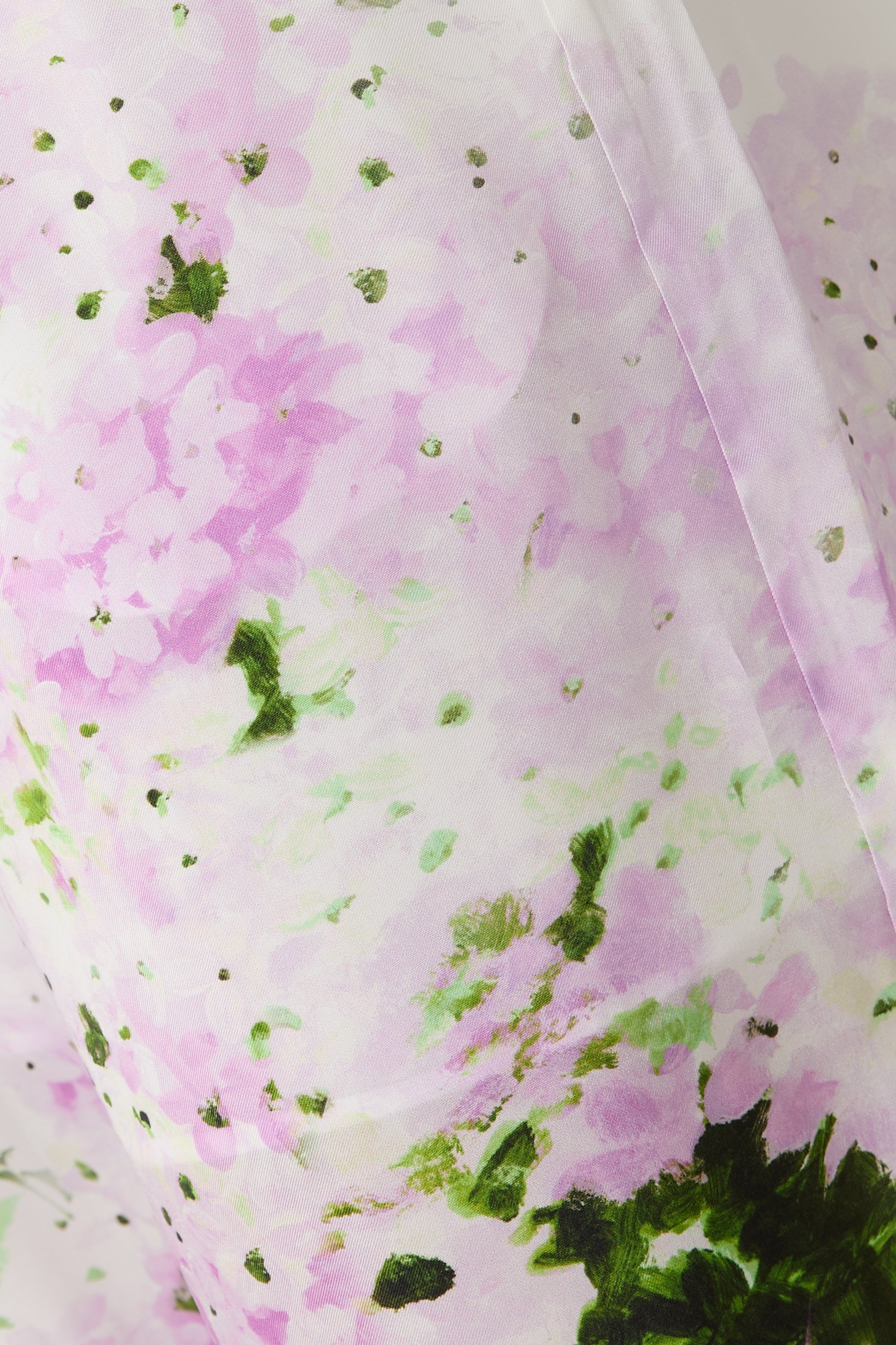 بنطال روزيتا حرير