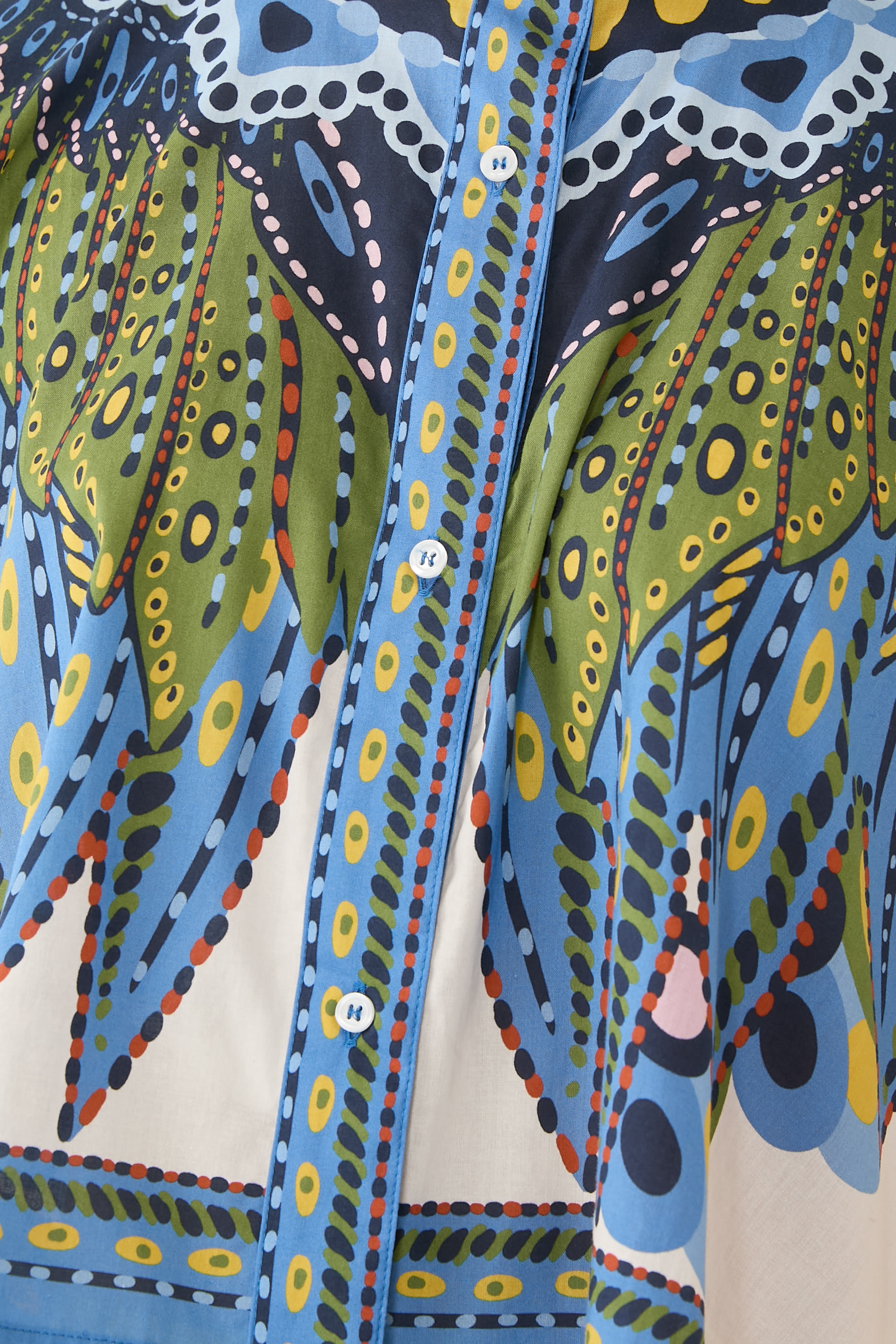 قميص فولار قصير