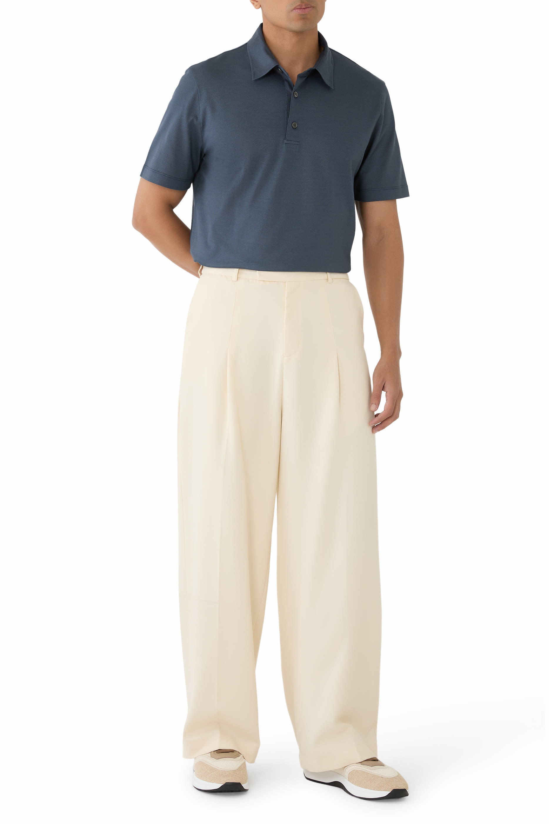 قميص بولو بأكمام قصيرة