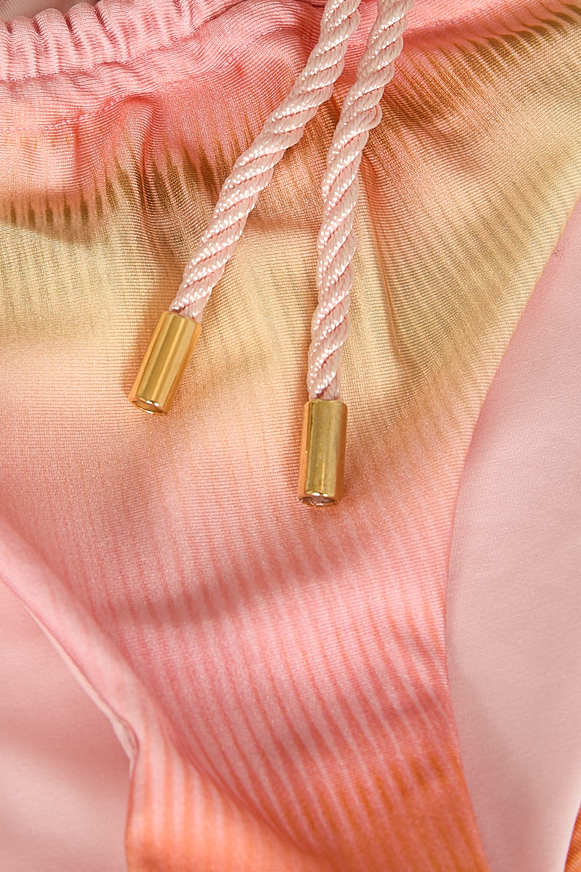 قطعة بيكيني سفلية لولا