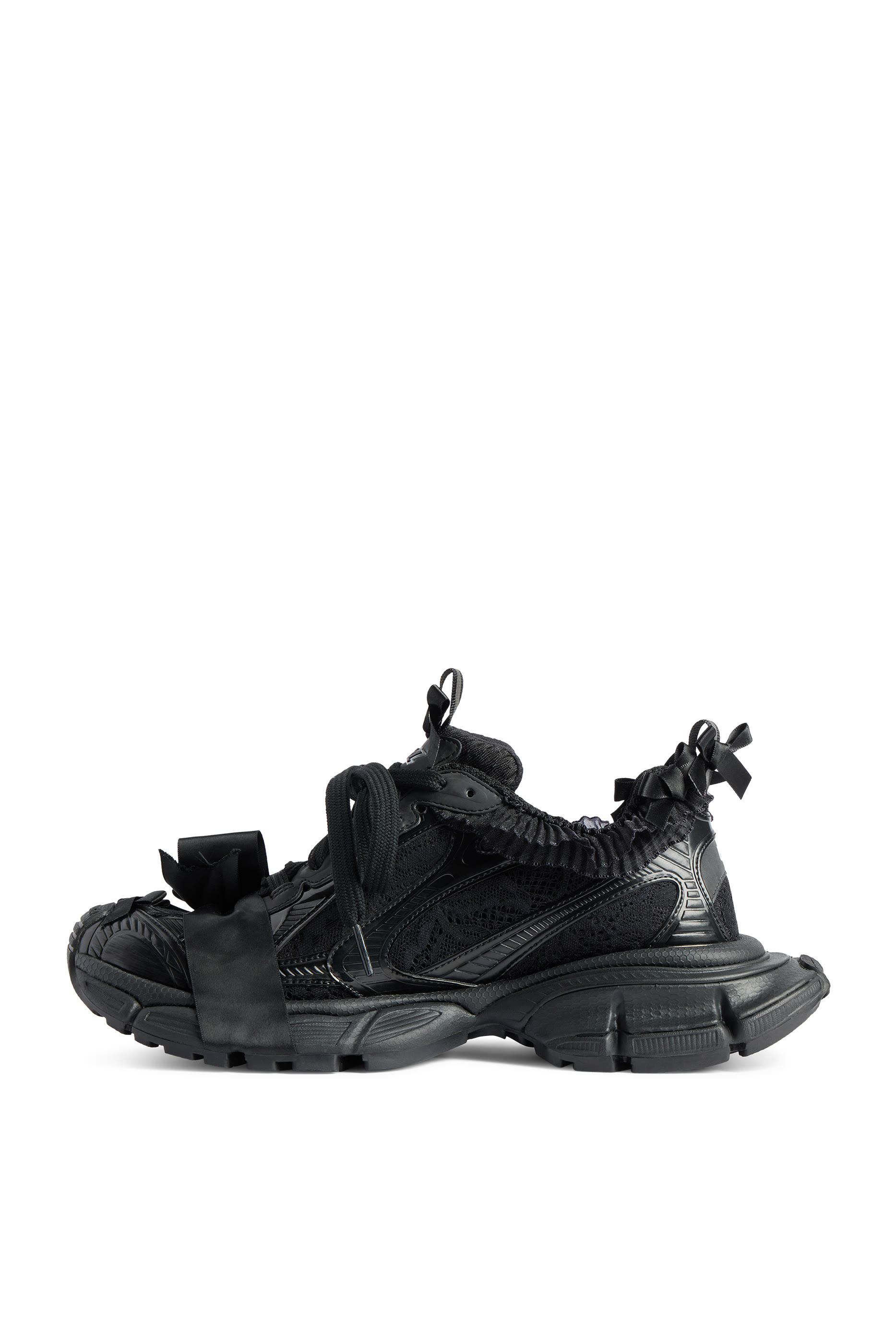 سنيكرز 3 اكس ال دانتيل