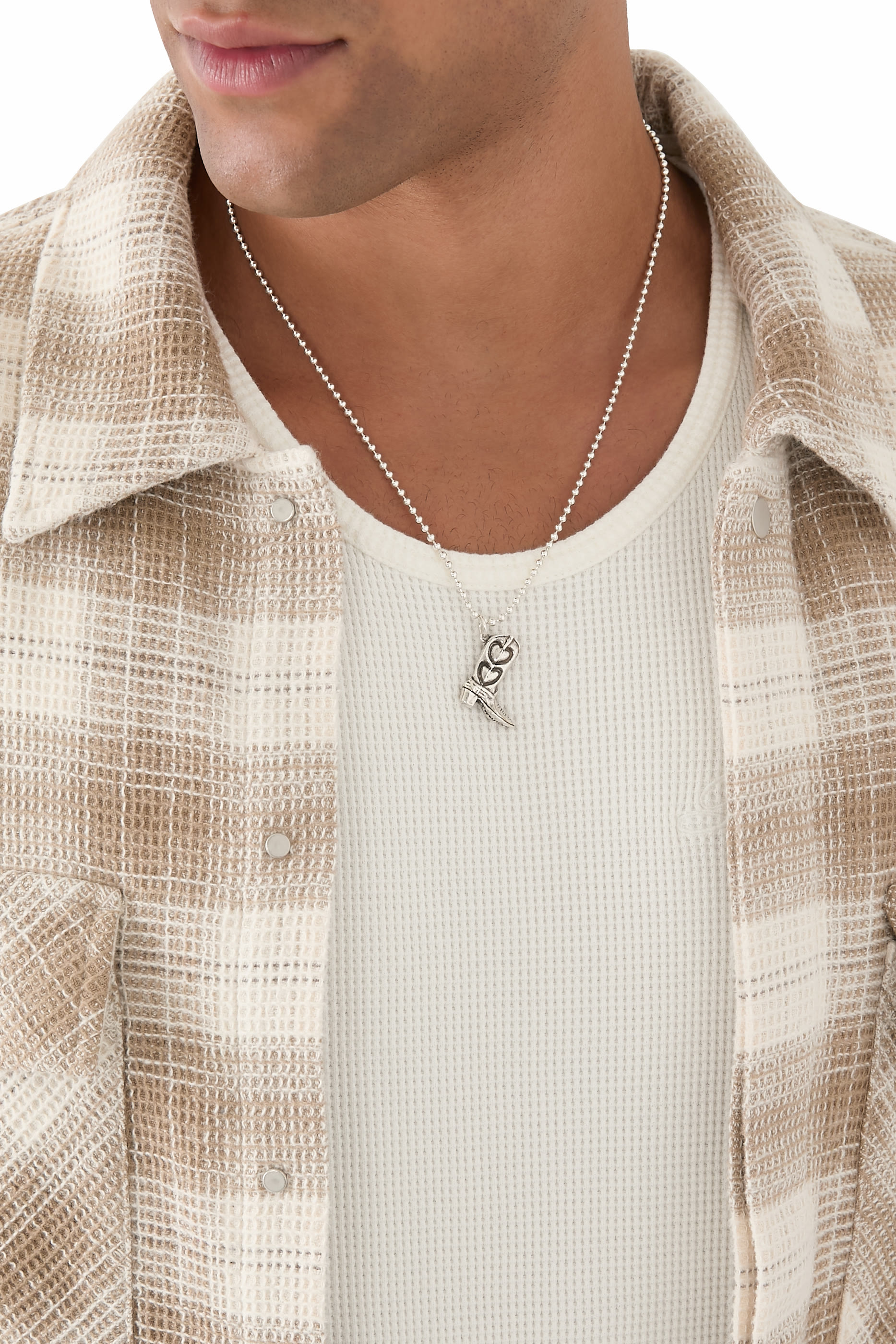 قلادة بدلاية بتصميم بوت