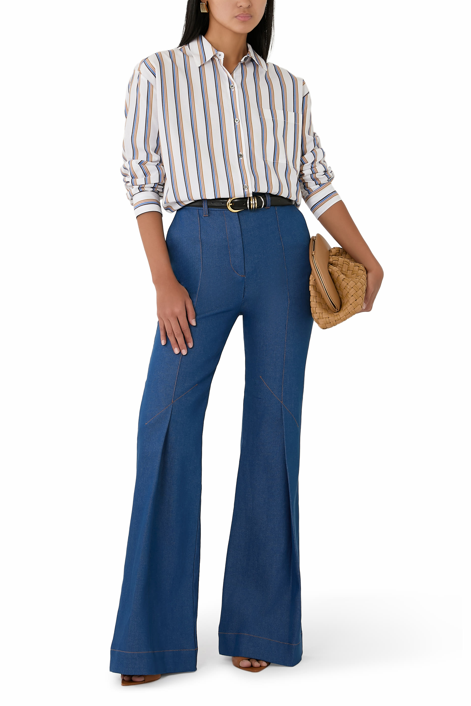 قميص يوشي كلاسيك بقصة فضفاضة بنقشة مخططة وأزرار