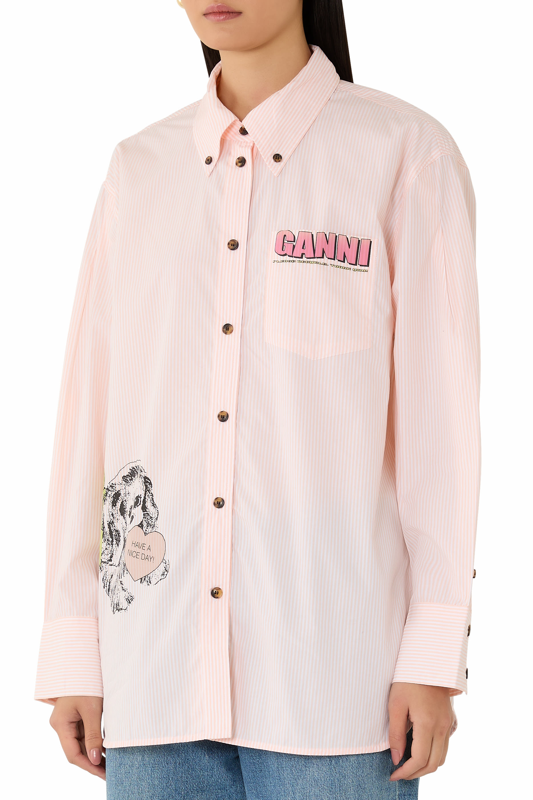 قميص مخطط بقصة فضفاضة