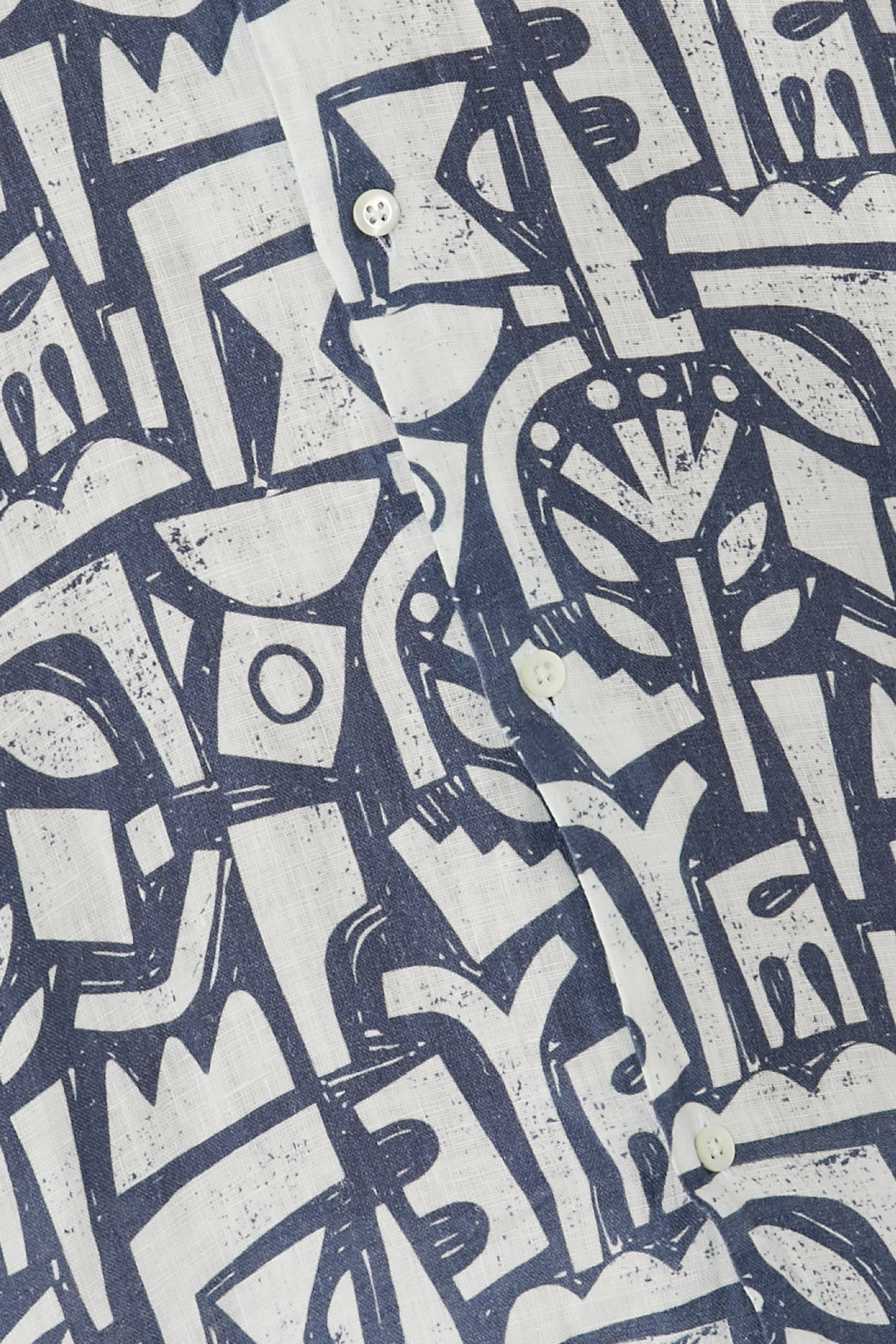 قميص مارس بنقشة