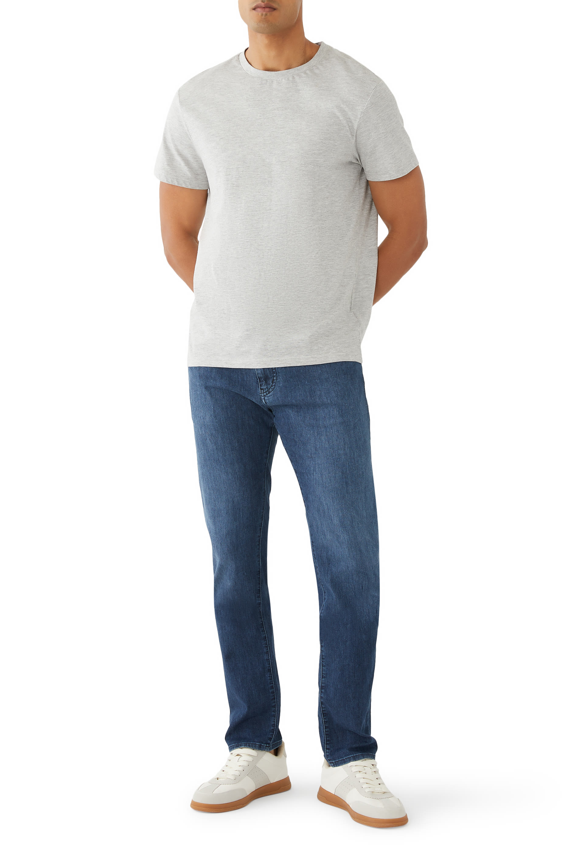 بنطال دنيم بقصة مستقيمة