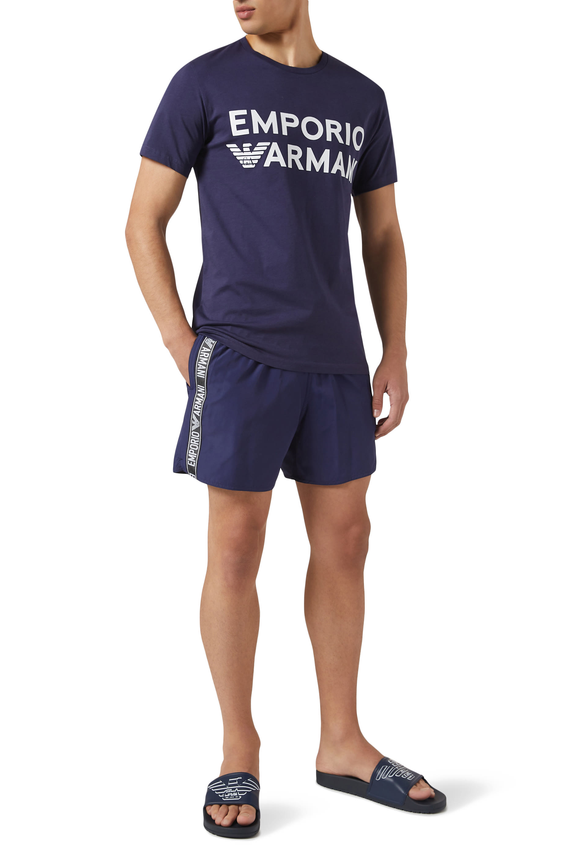 تيشيرت بشعار الماركة