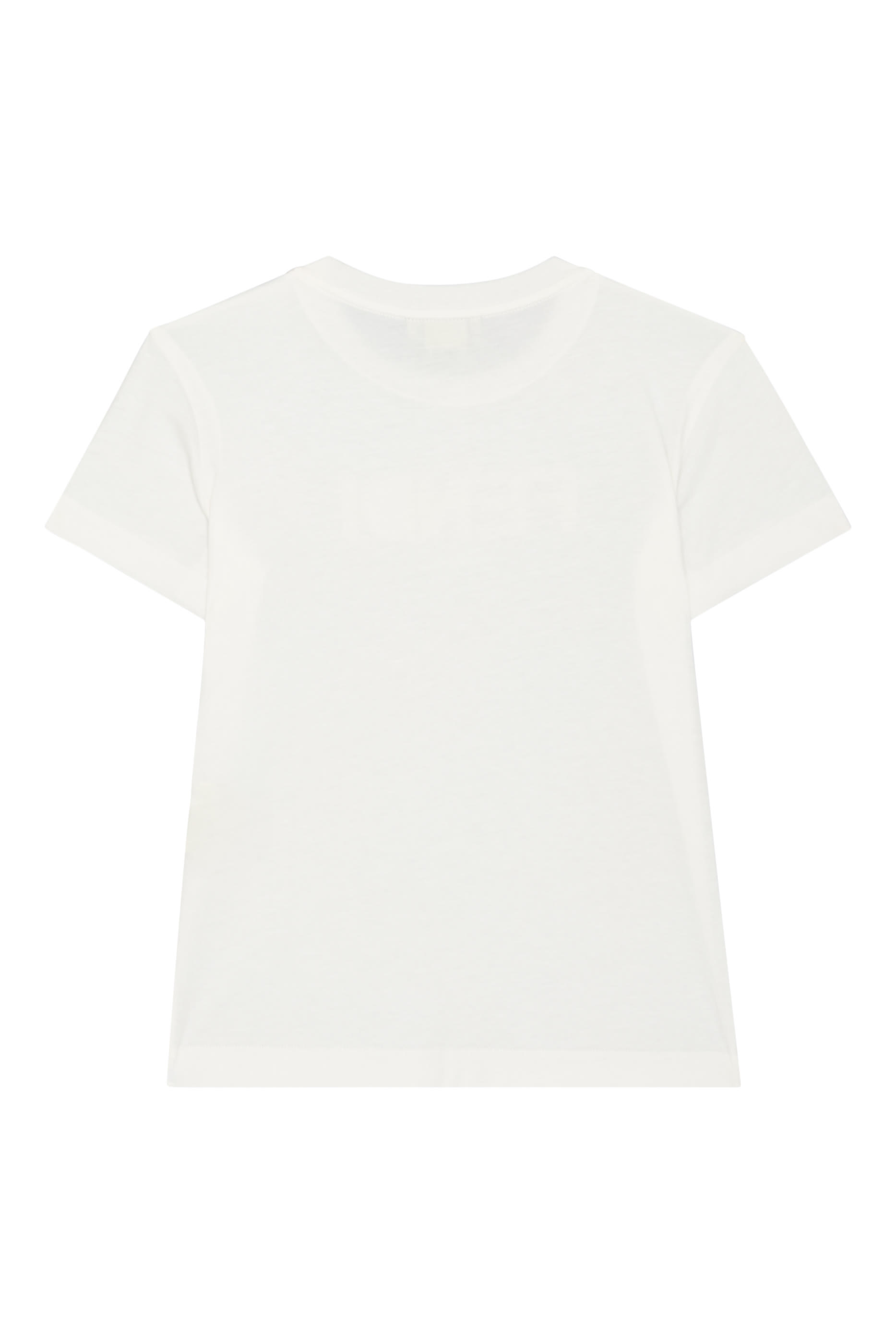 تيشيرت بشعار الماركة للأطفال