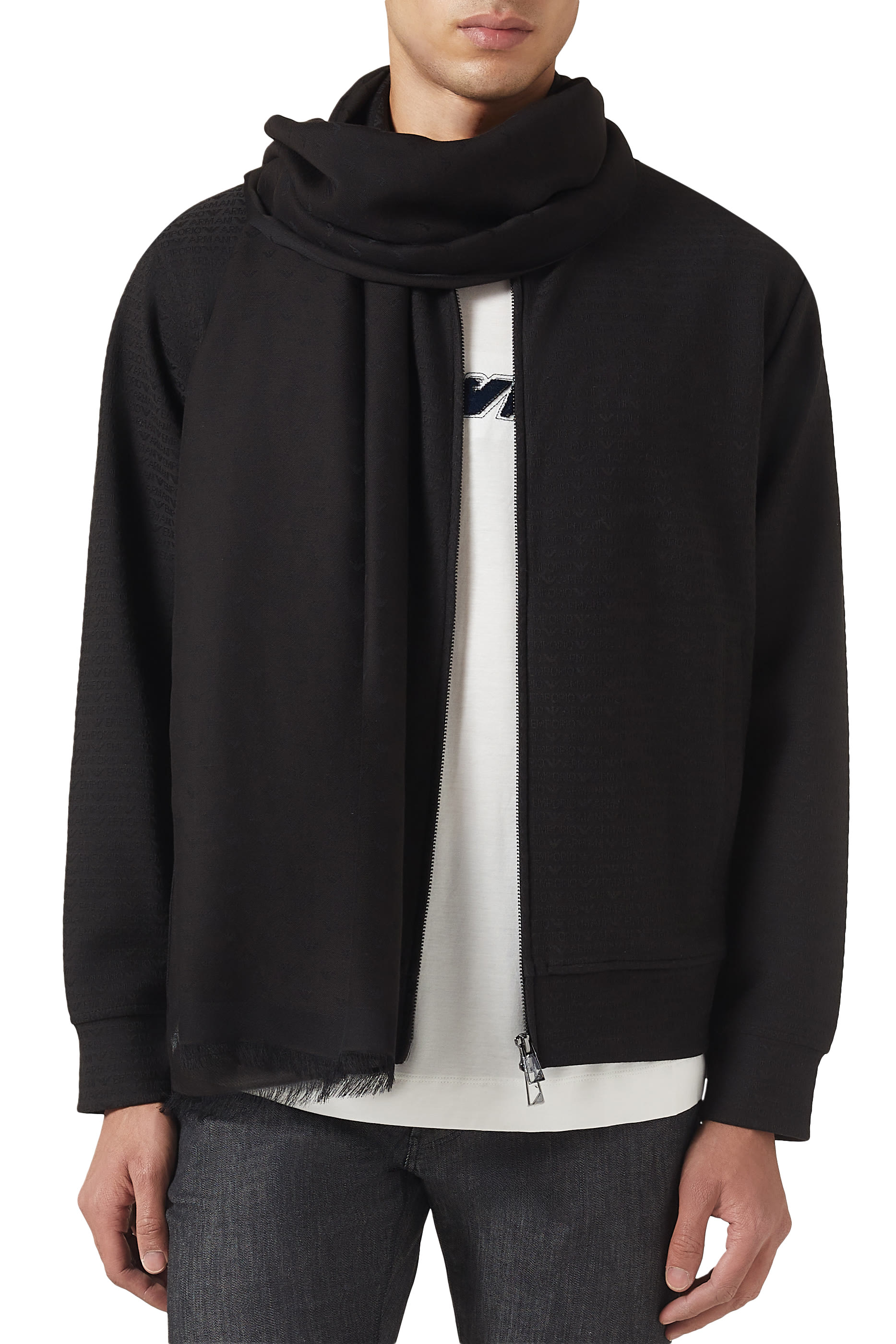 وشاح بشعار الماركة بحجم صغير