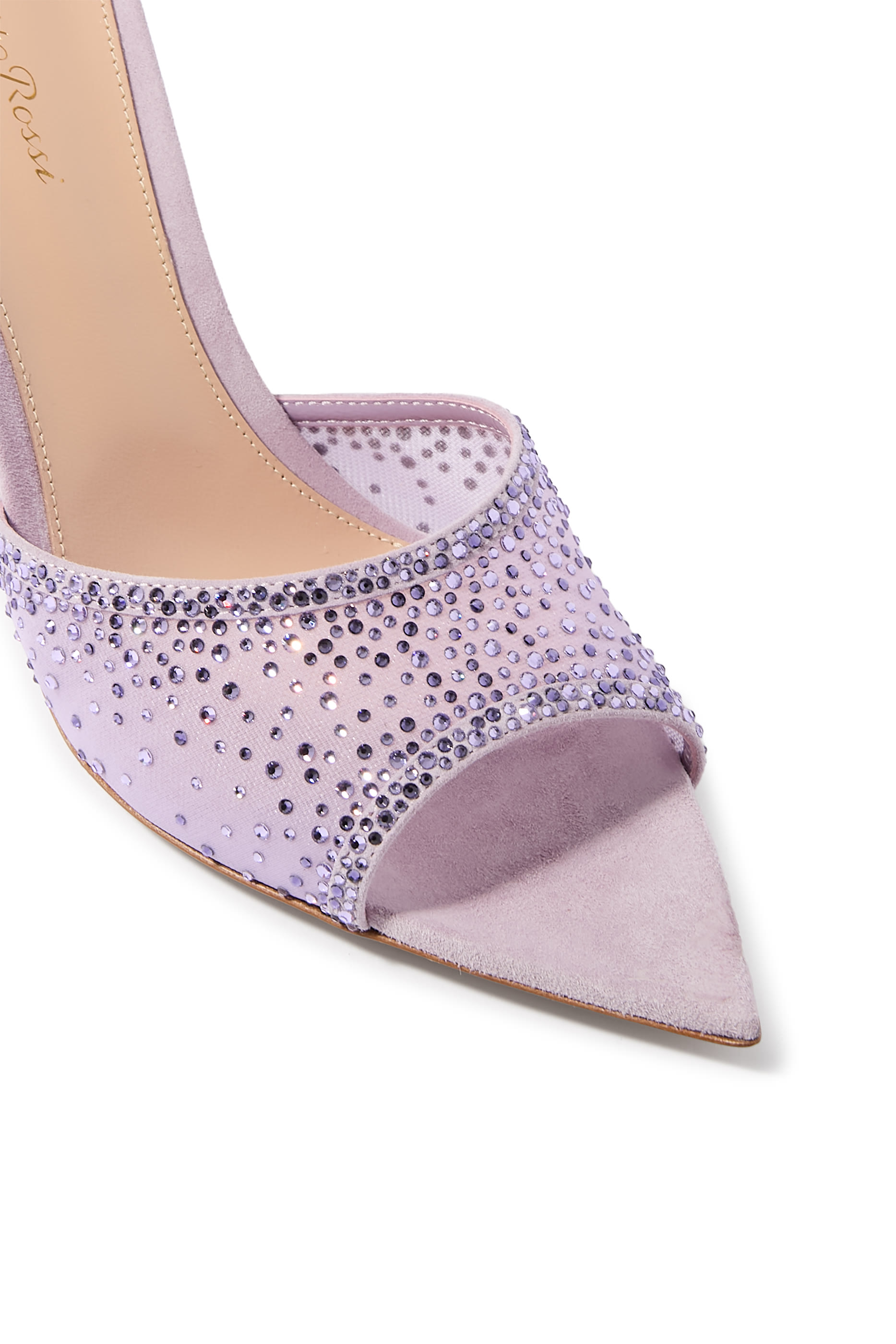 حذاء رانيا مفتوح من الخلف 85