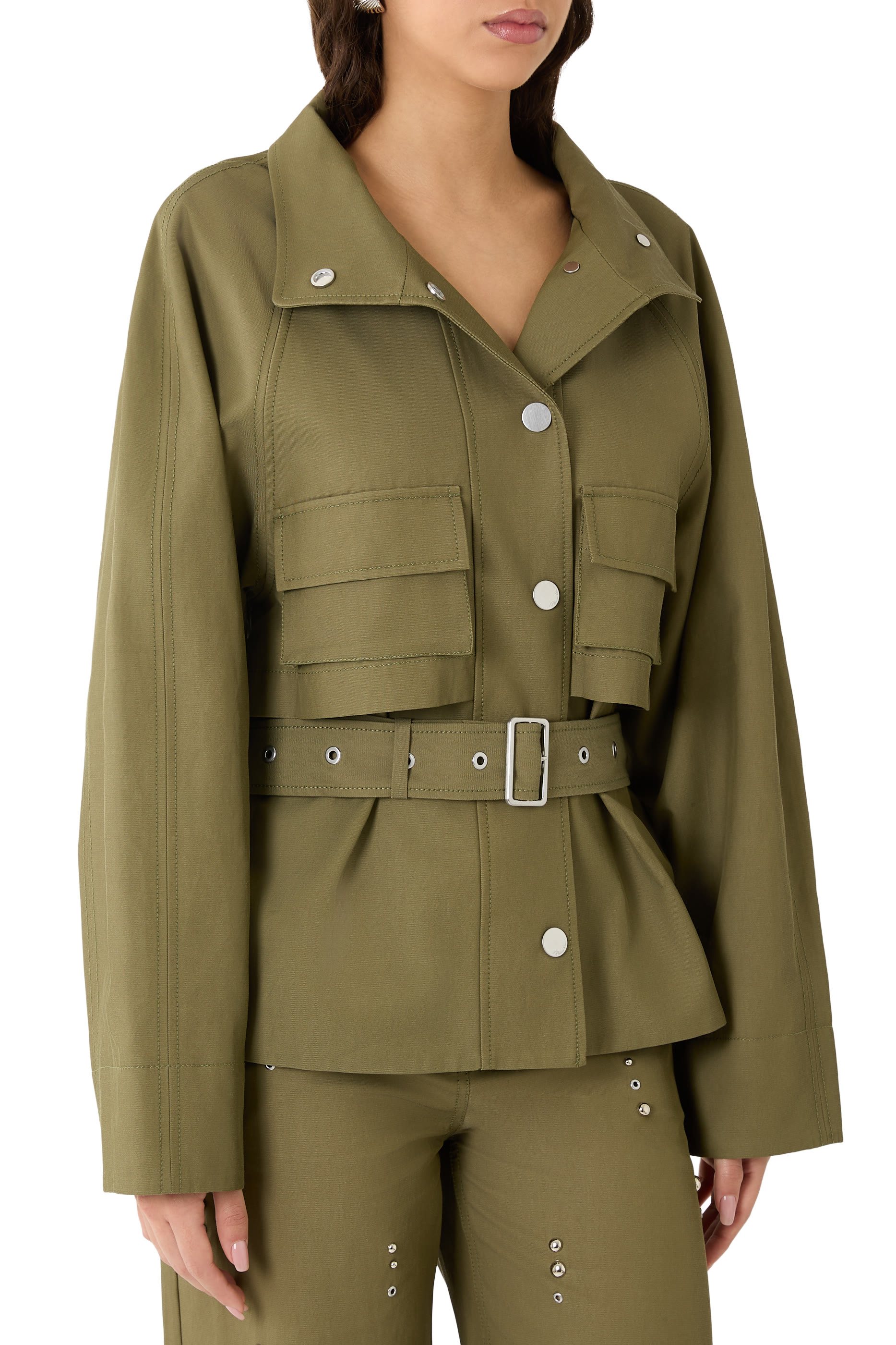 جاكيت بتصميم عملي بحزام