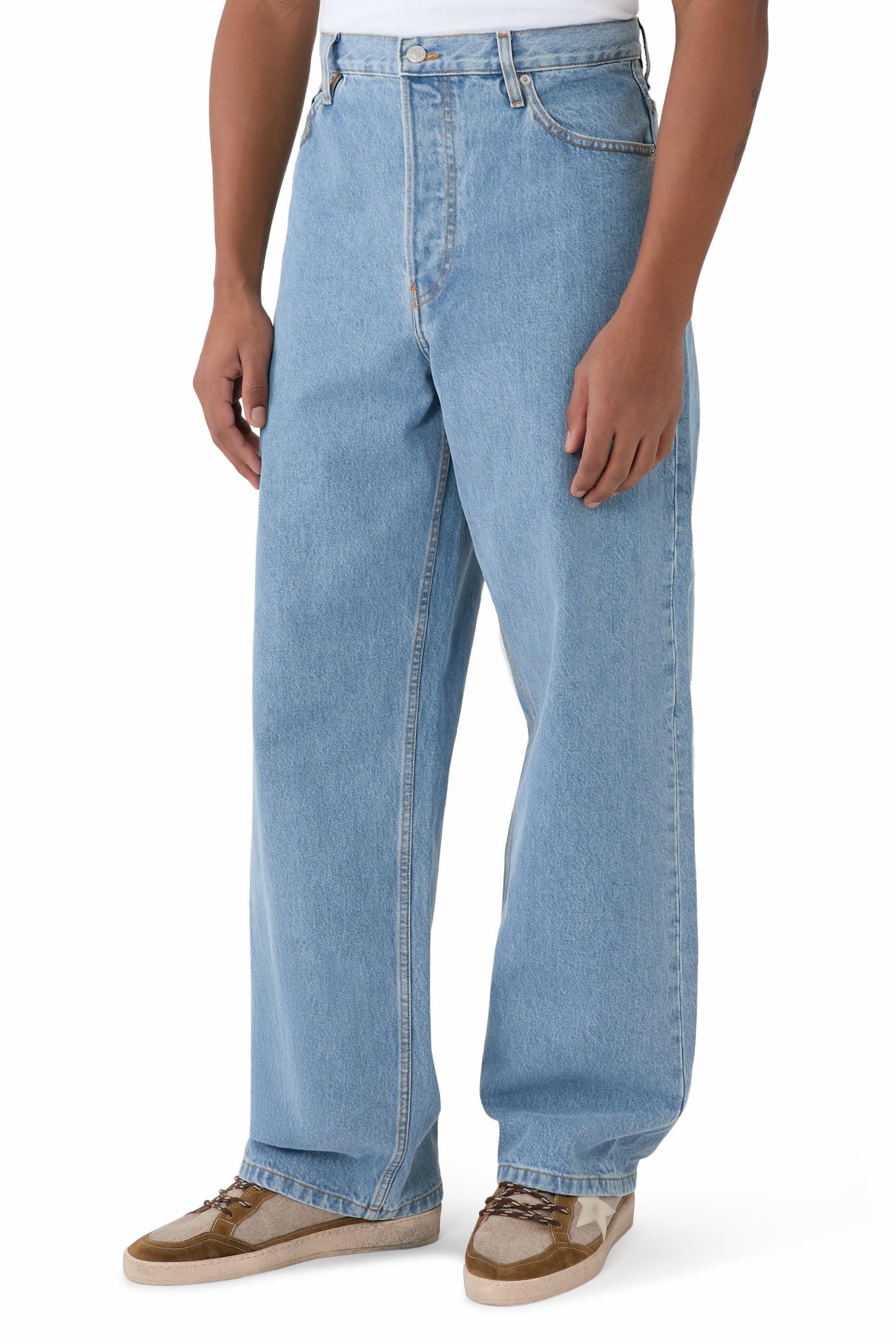 بناطل جينز بقصة فضفاضة