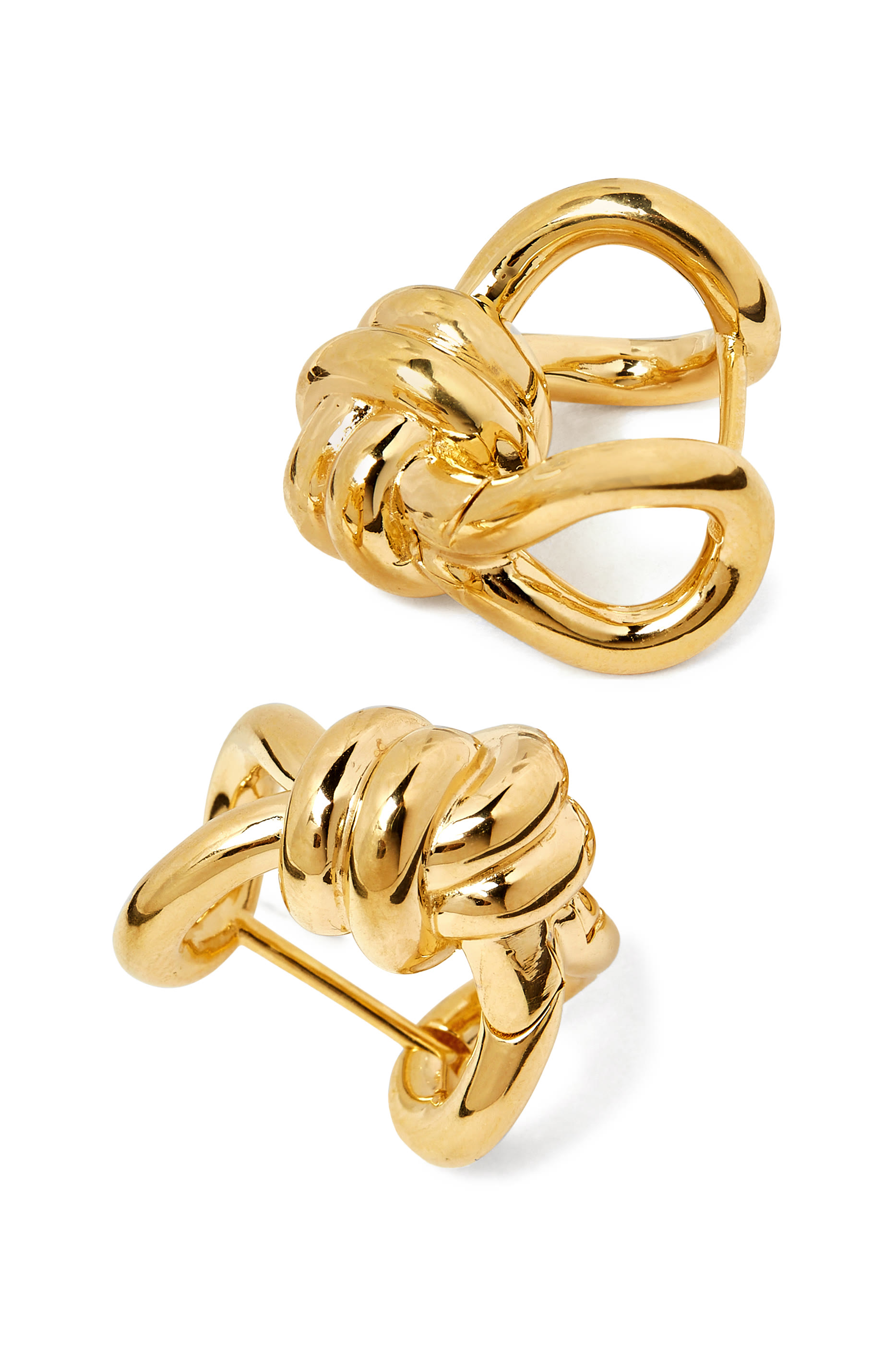 أقراط دائرية بتصميم عقدة