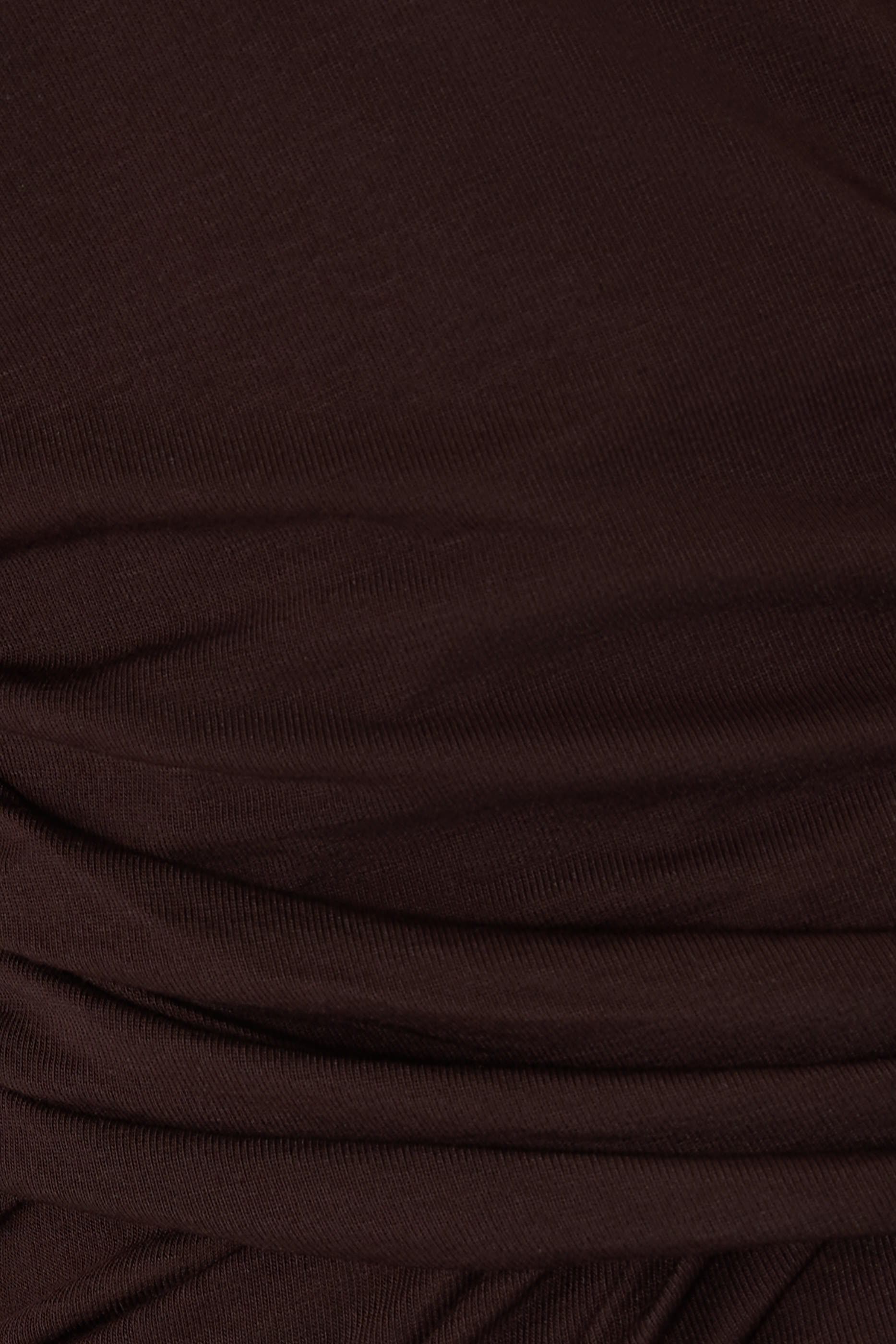 تيشيرت إيف بتفاصيل ملفوفة