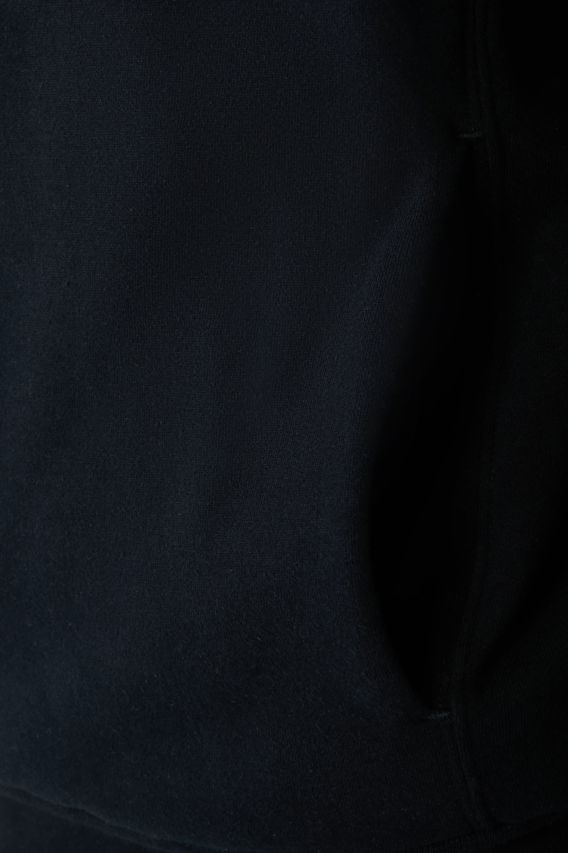 كنزة بغطاء رأس بأكمام طويلة