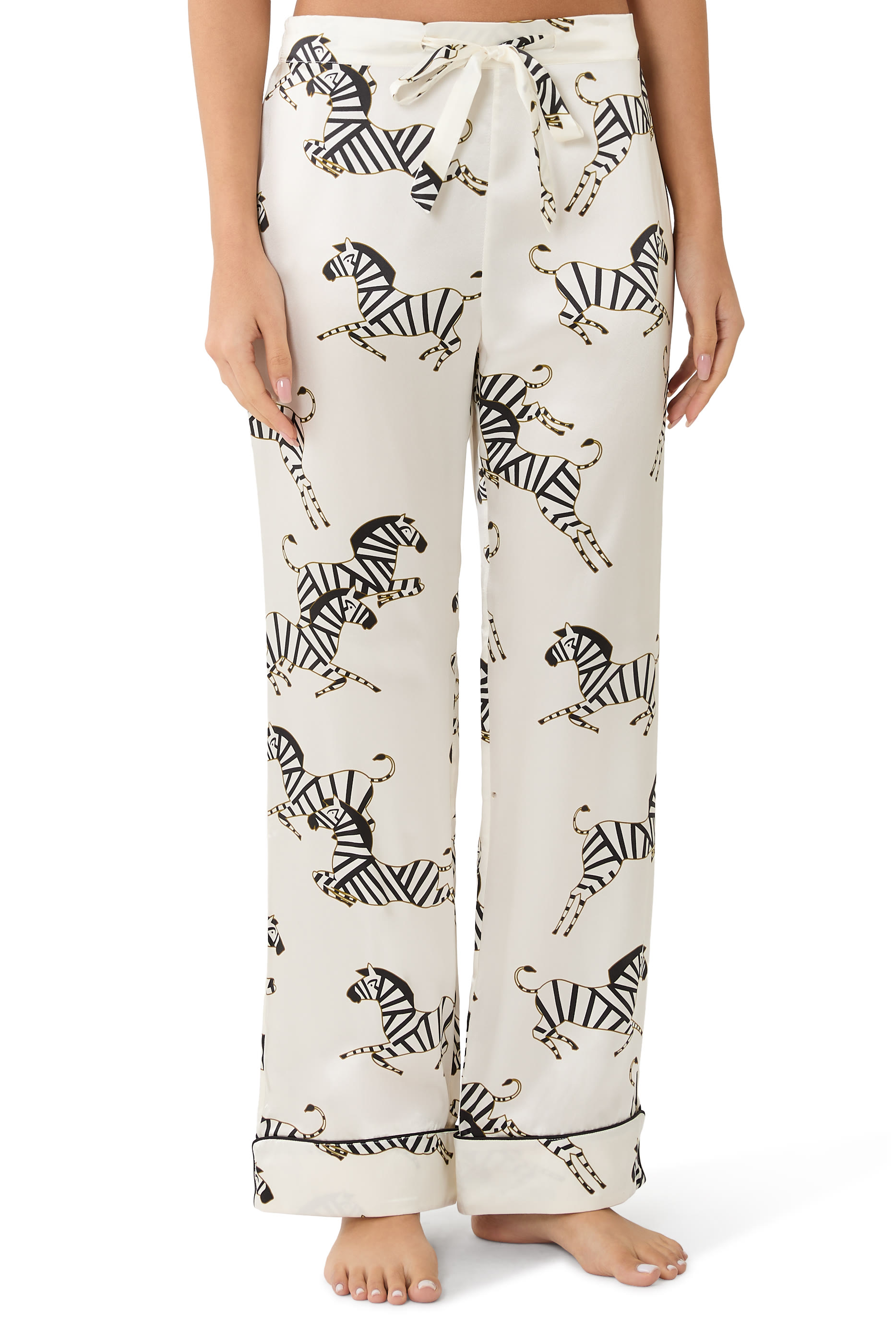 طقم بيجاما ليلا أبالون بلون فيروزي بنقشة زهور