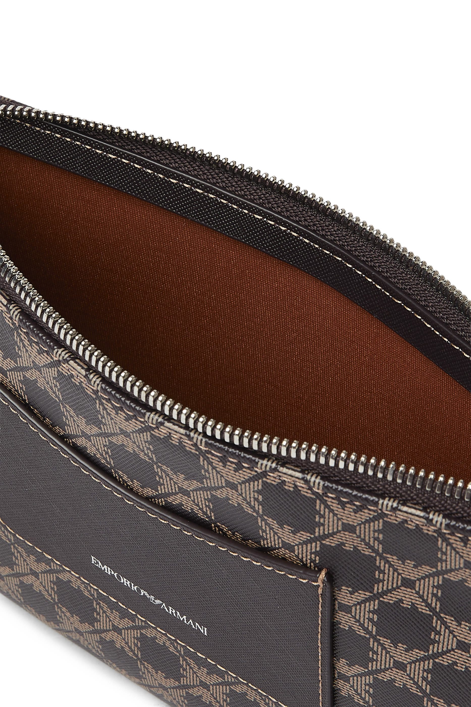 حقيبة كتف مزينة بحروف شعار الماركة بحجم صغير