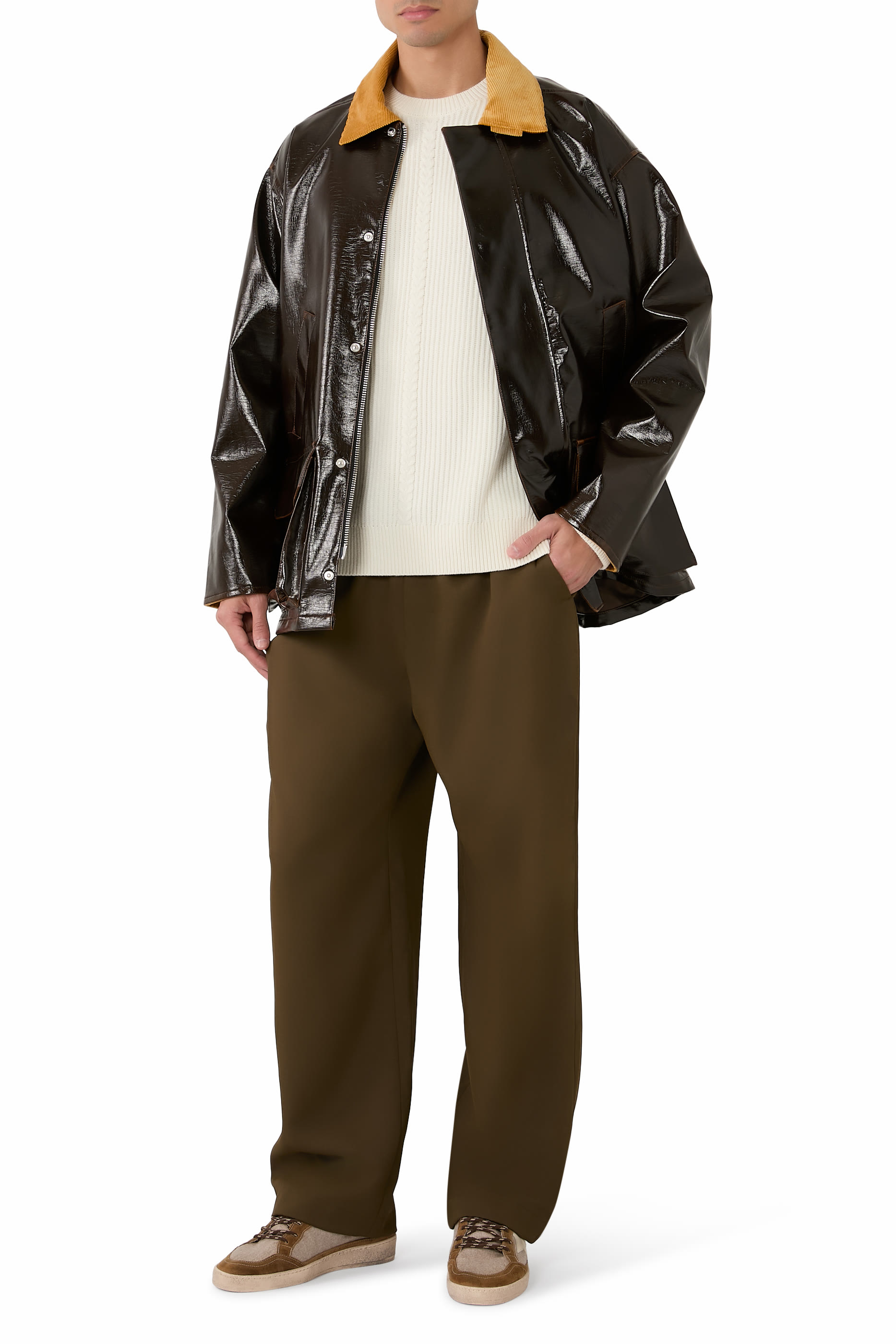 سترة بياقة ضيقة