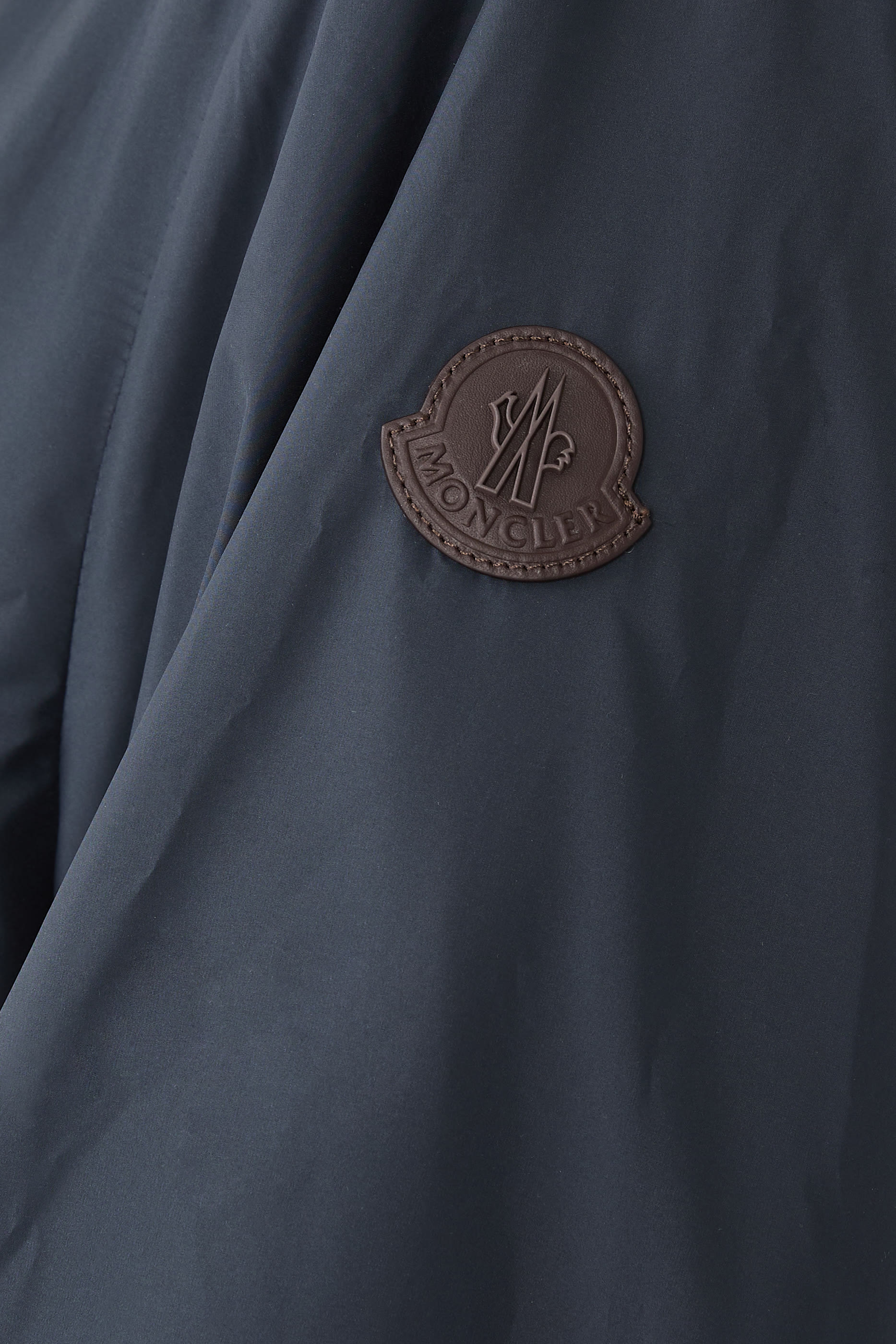  جاكيت ميداسا مقاوم للرياح