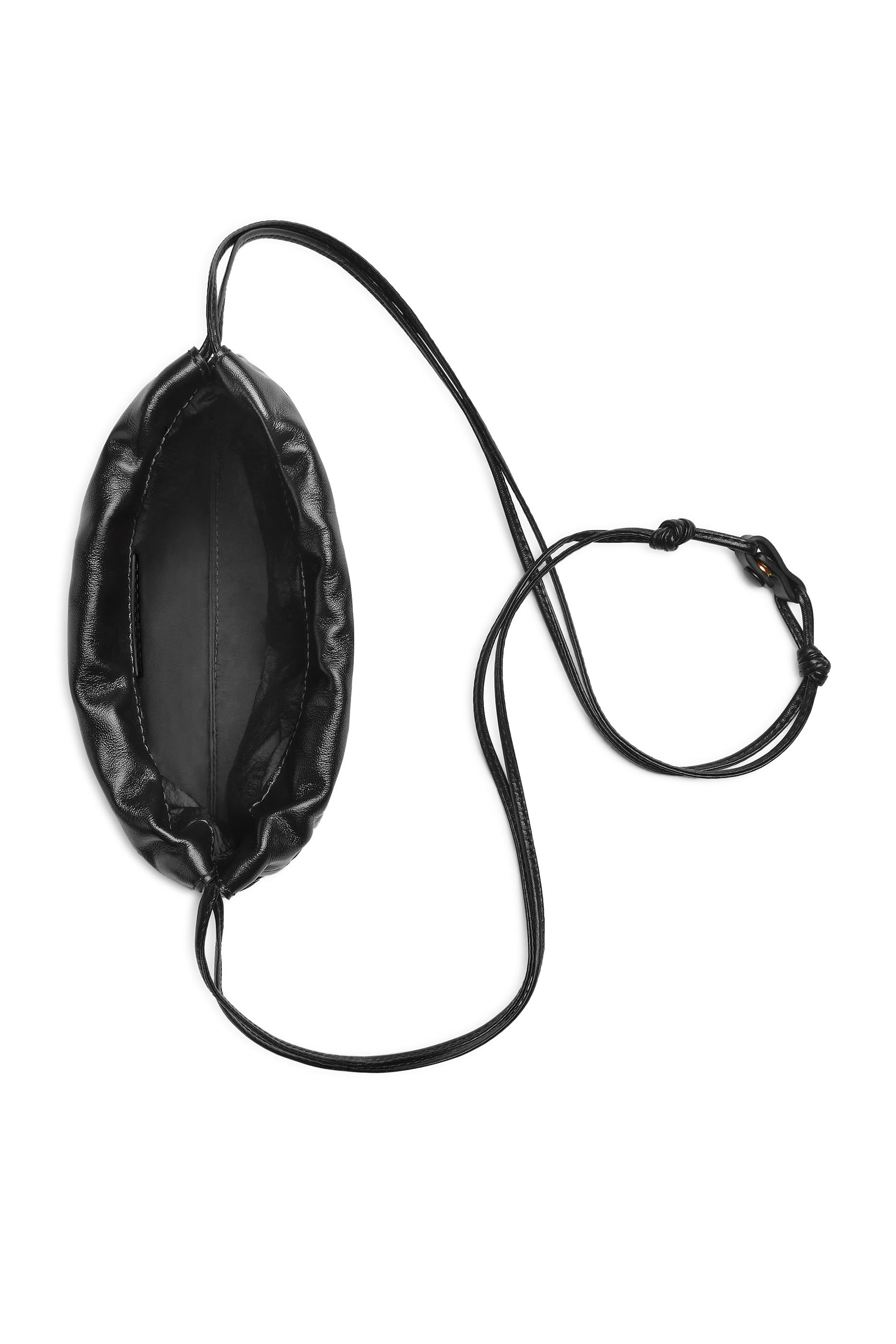 حقيبة بالتصميم المجدول وأربطة تضييق جلد