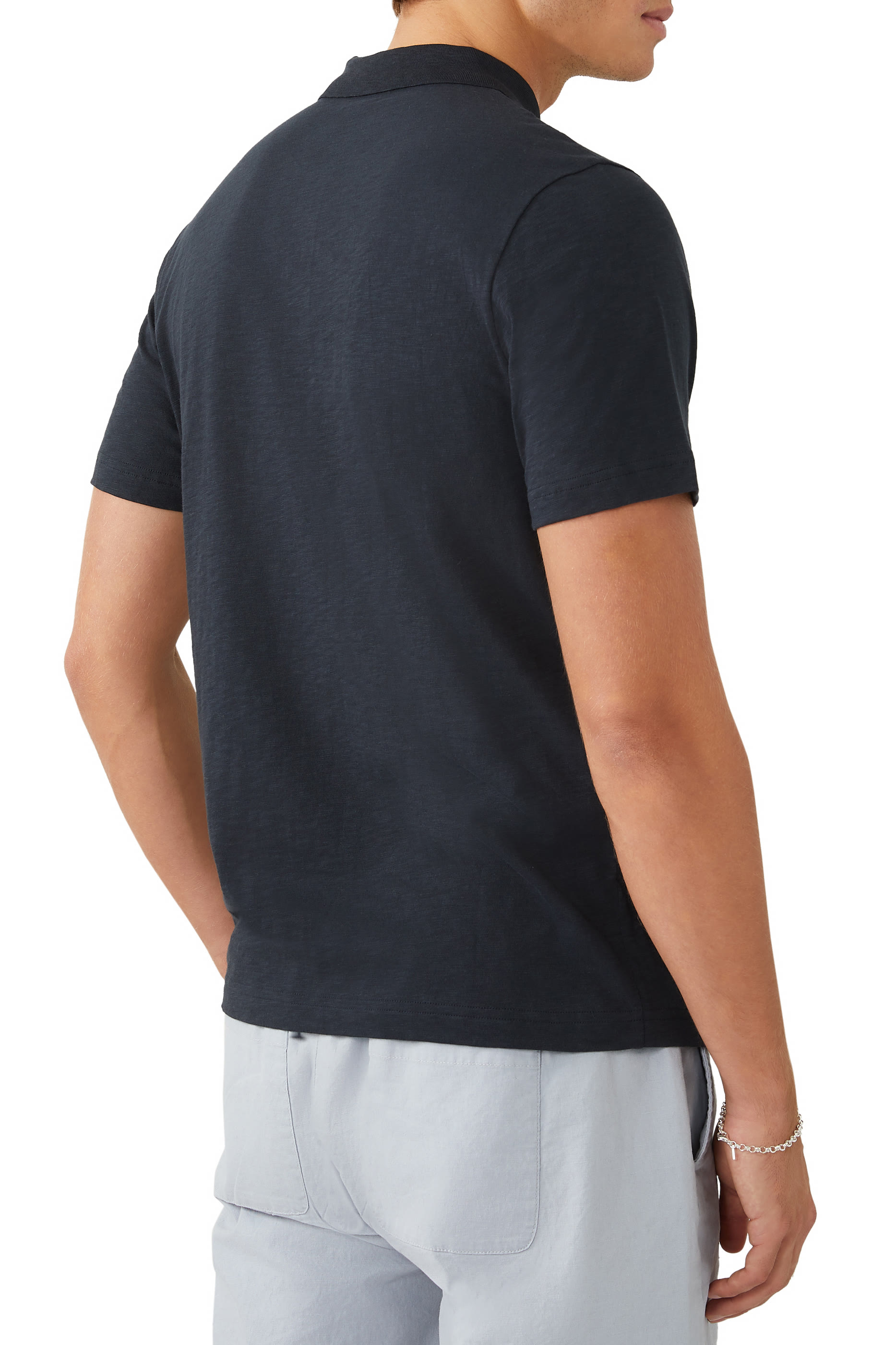 قميص بولو كلاسيكي