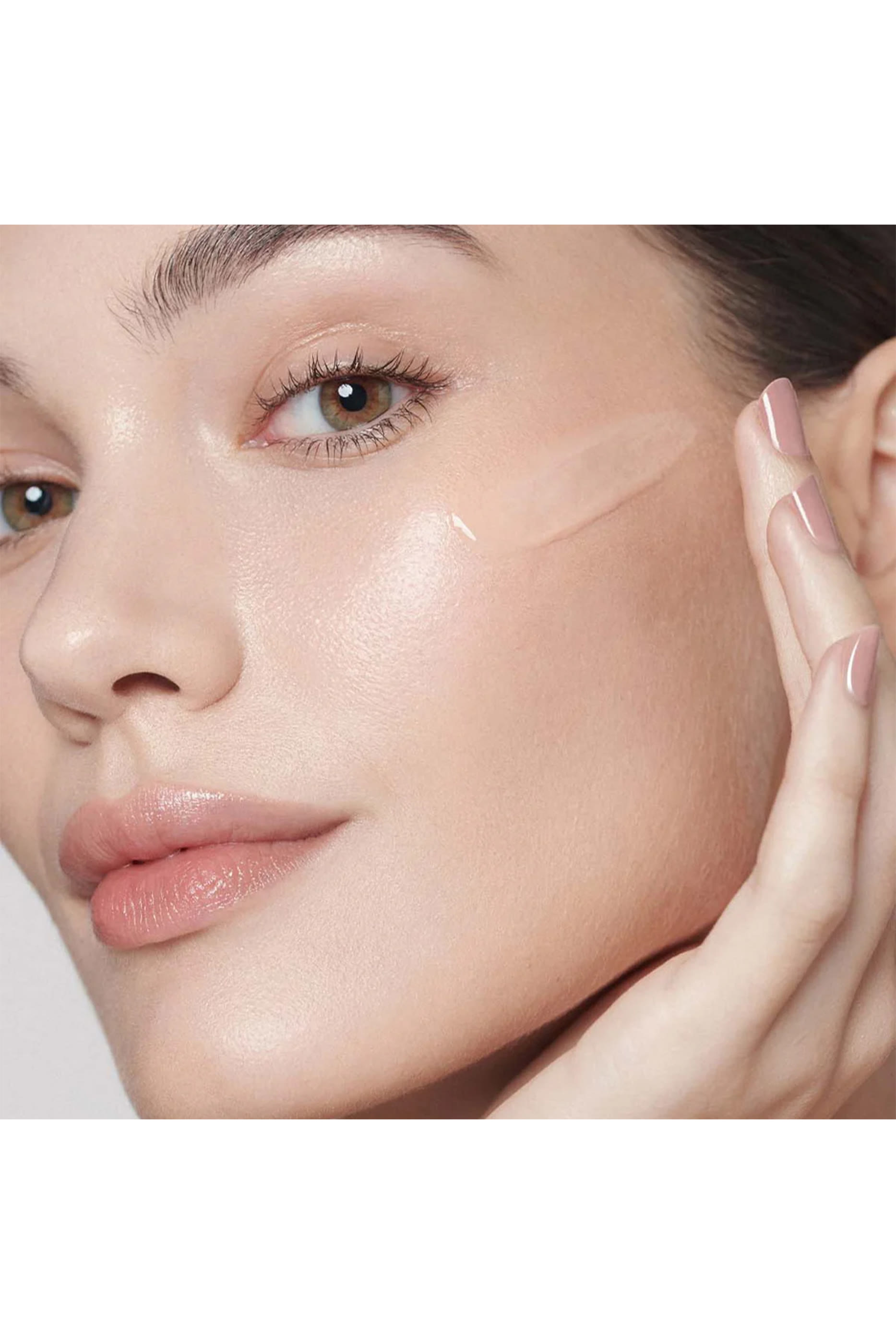 سيروم لتصحيح البقع الداكنة