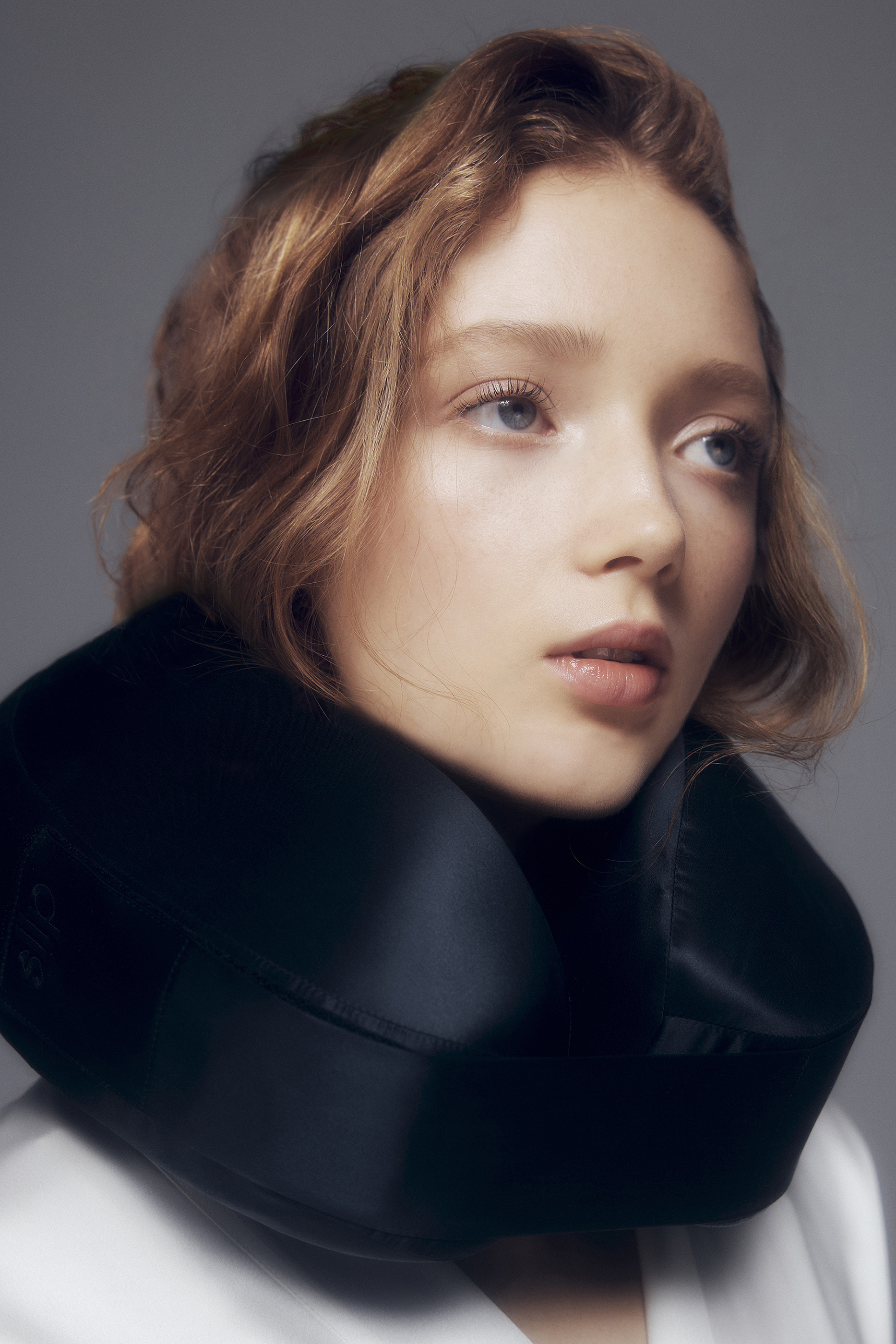 وسادة جيت سيتر للسفر حرير خالص