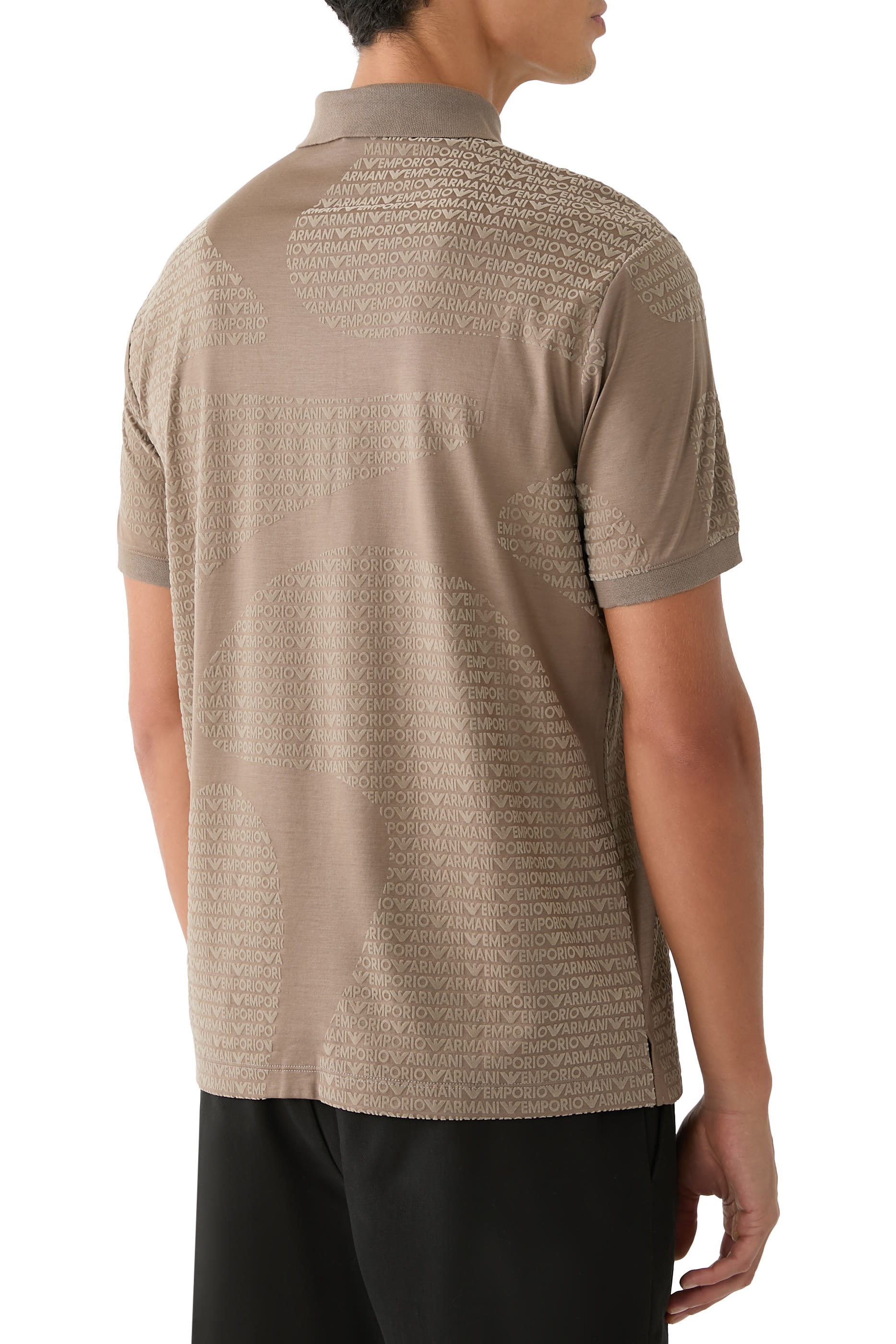 قميص بولو بشعار الماركة بالكامل