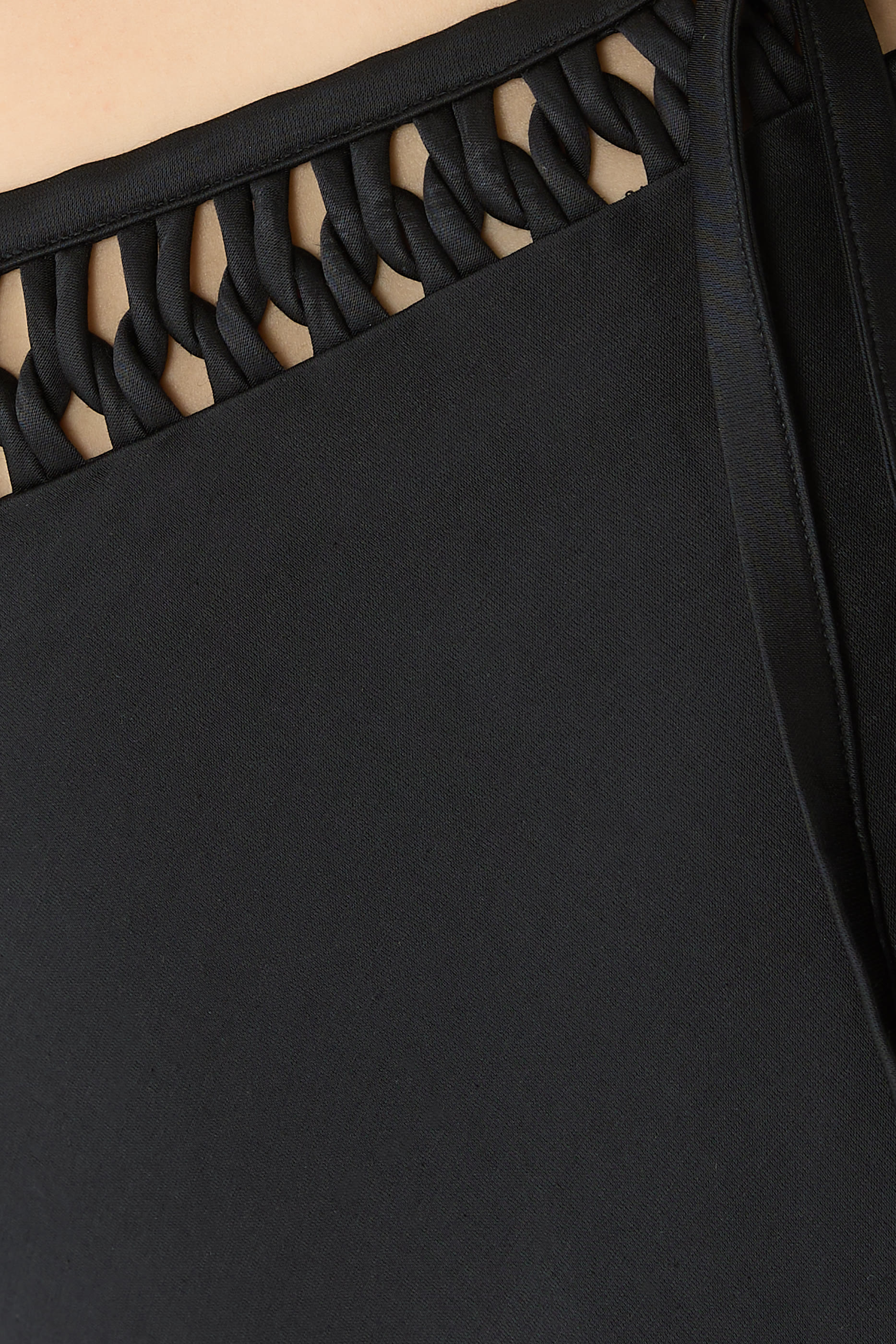 تنورة إيمالي طويلة