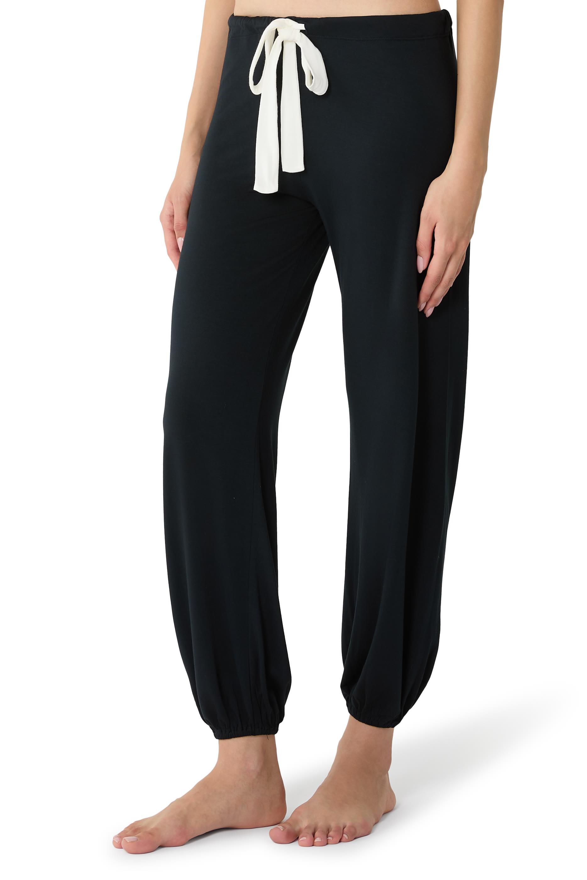 طقم بيجامة جيزيل تينسيل مودال بقصة فضفاضة