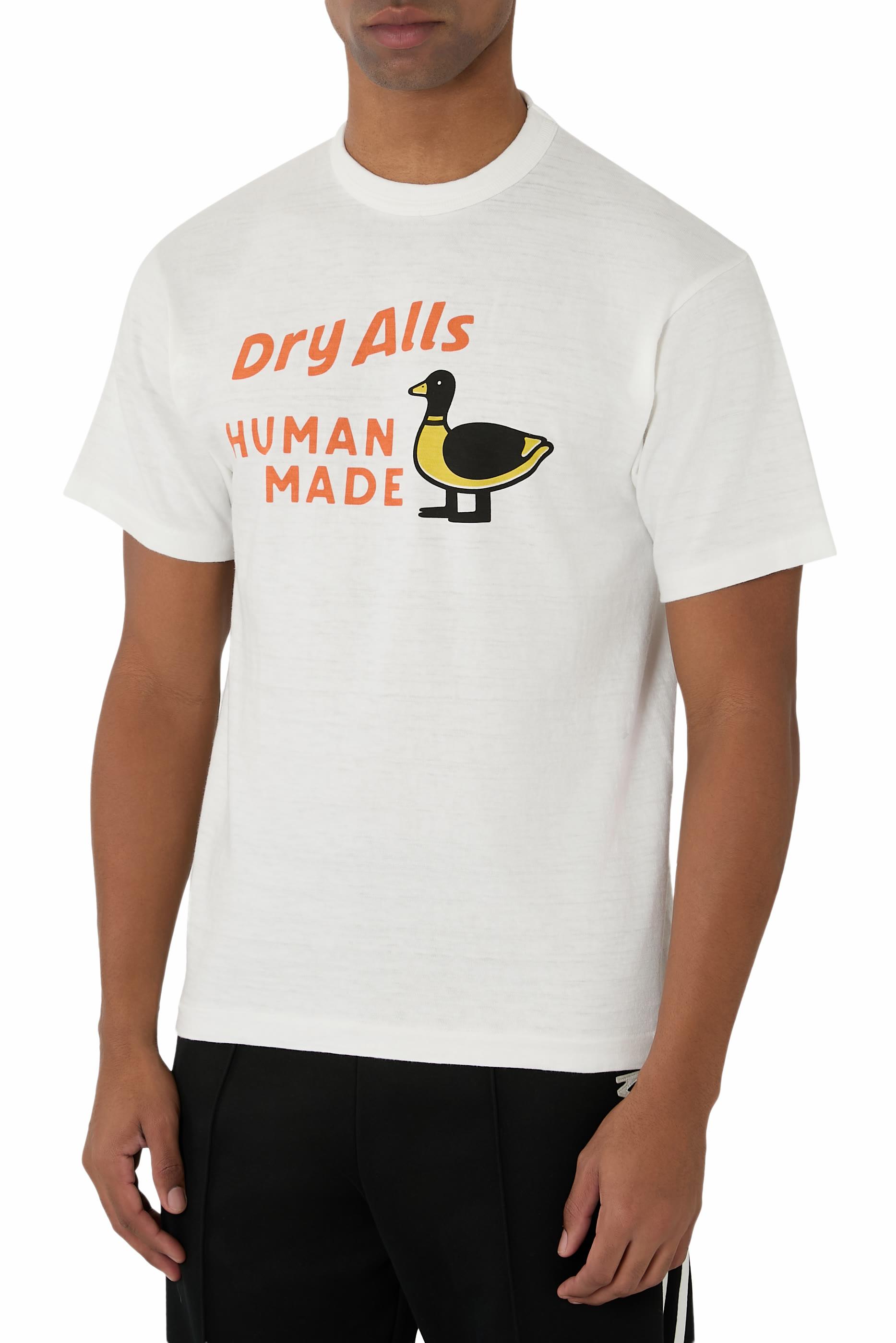 تيشيرت بطبعة غرافيكية