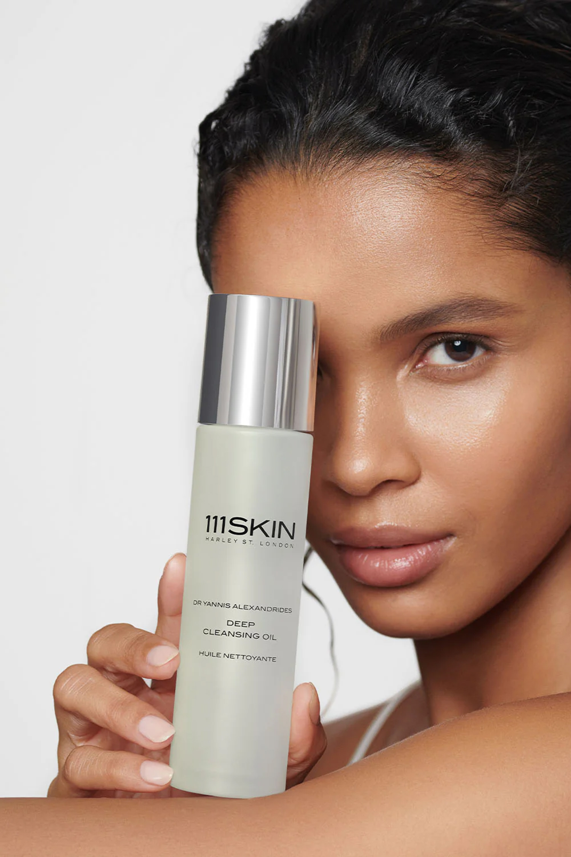 زيت منظف بعمق