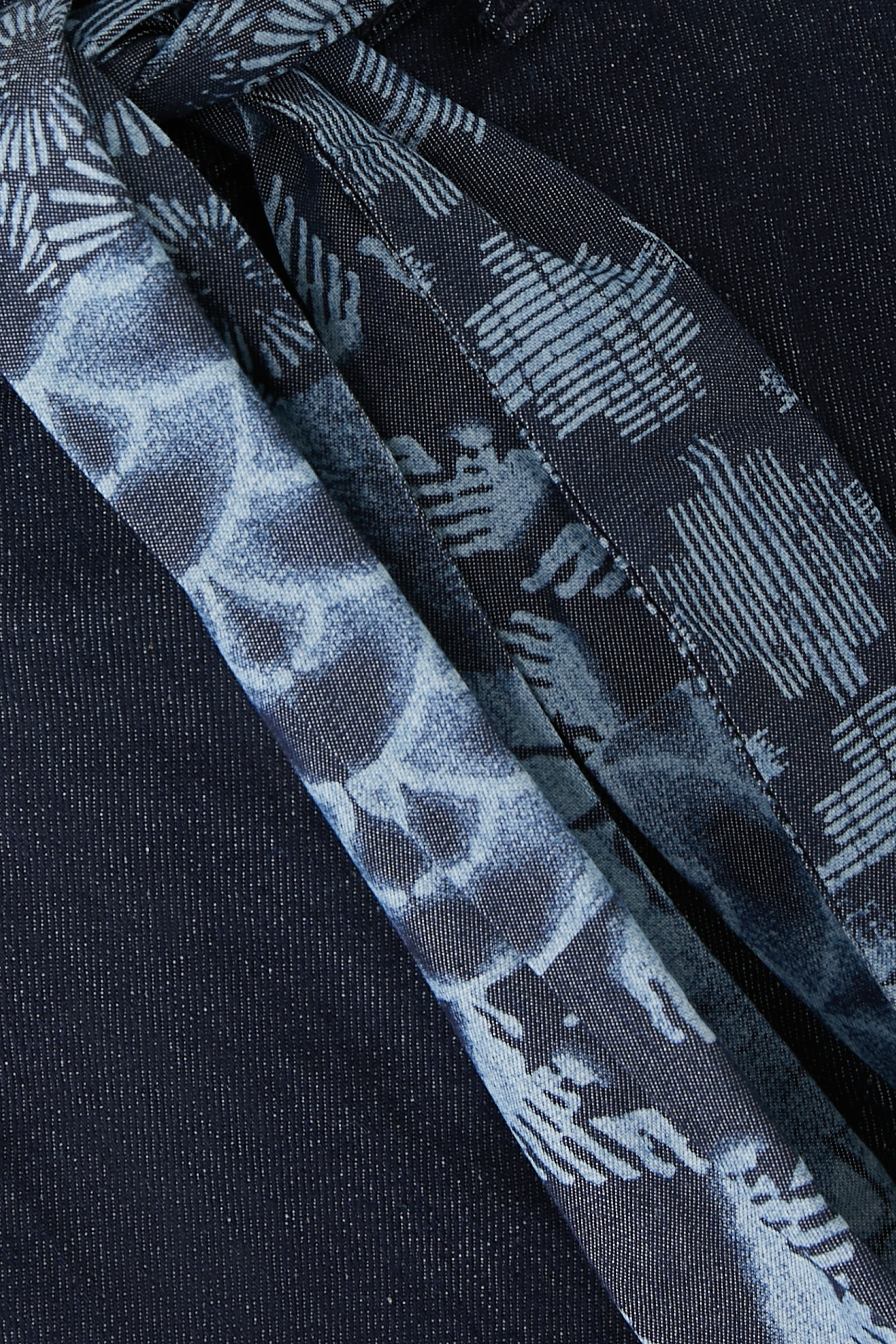 شورت دنيم جي 77 بخصر مرتفع بطبعات ساش دنيم