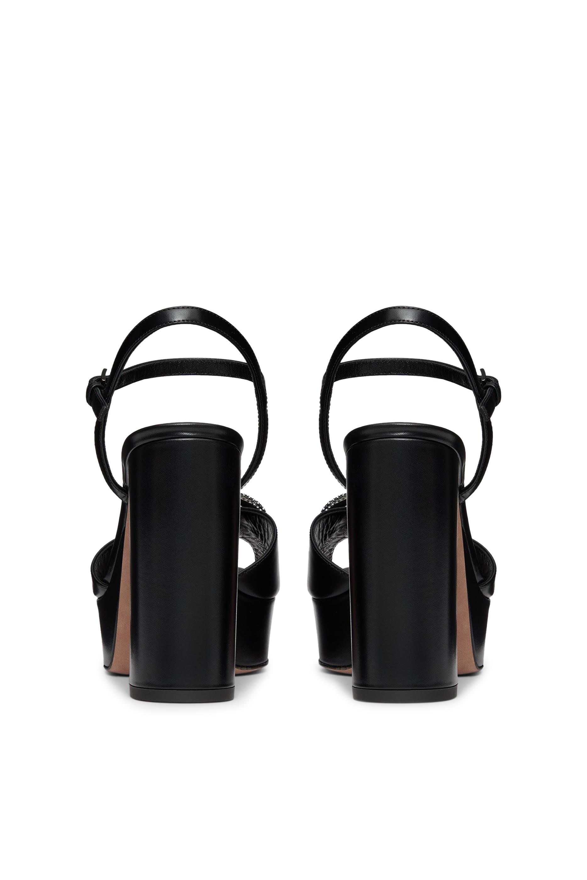 صندل فالنتينو غارافاني 115 بنعل سميك وشعار الماركة