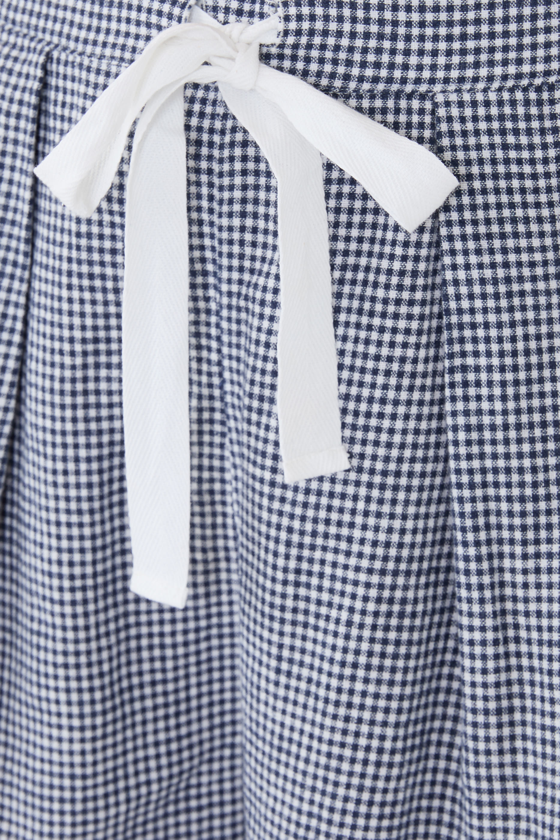 شورت بقصة مريحة مزيج كتان