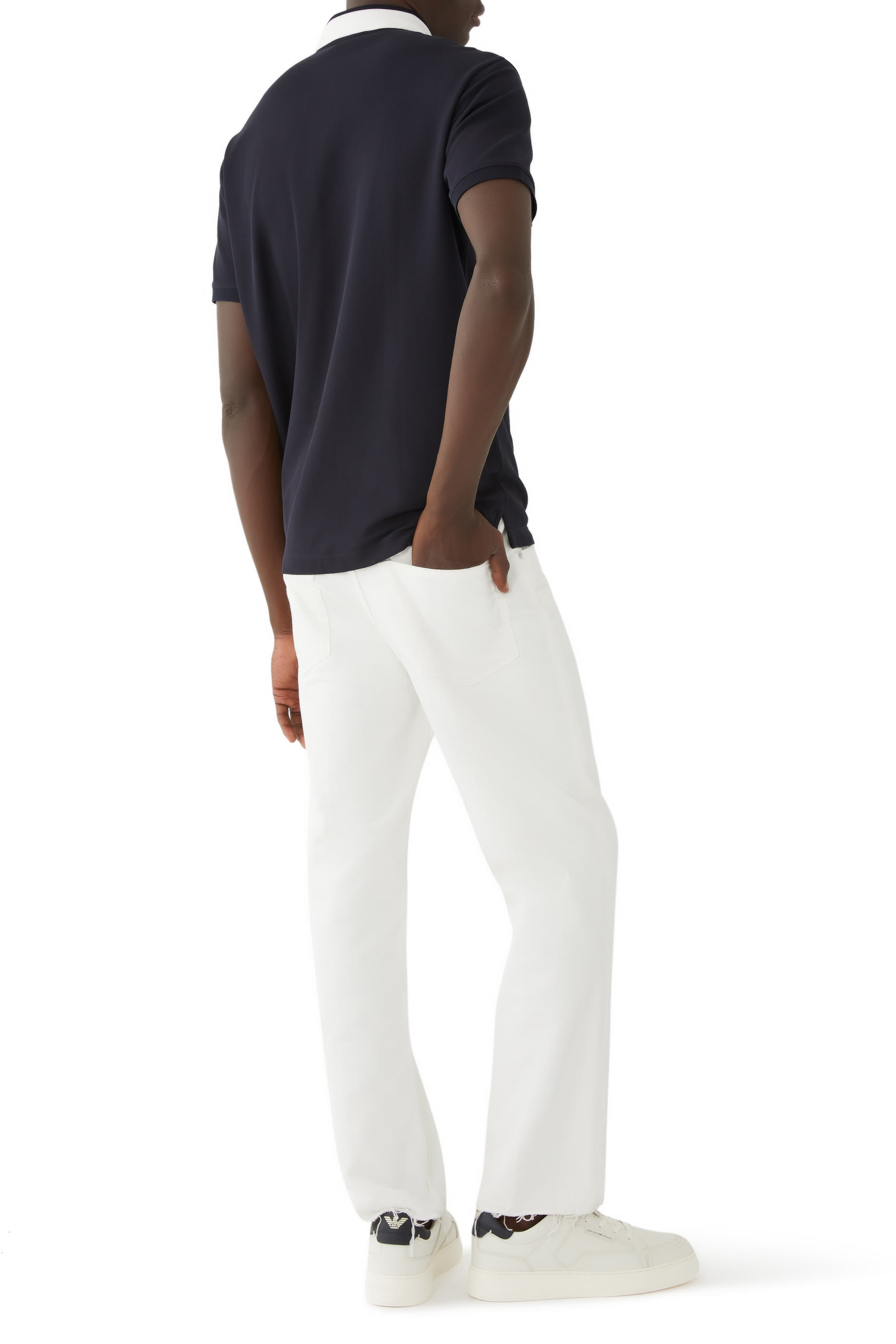 سنيكرز جلد بارز الملمس