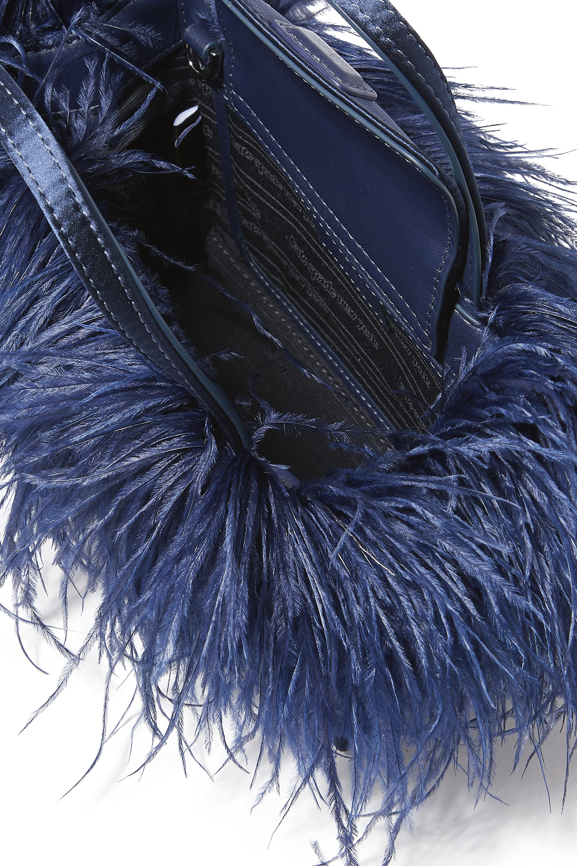 حقيبة يد سام آيكون صغيرة مزينة بالريش