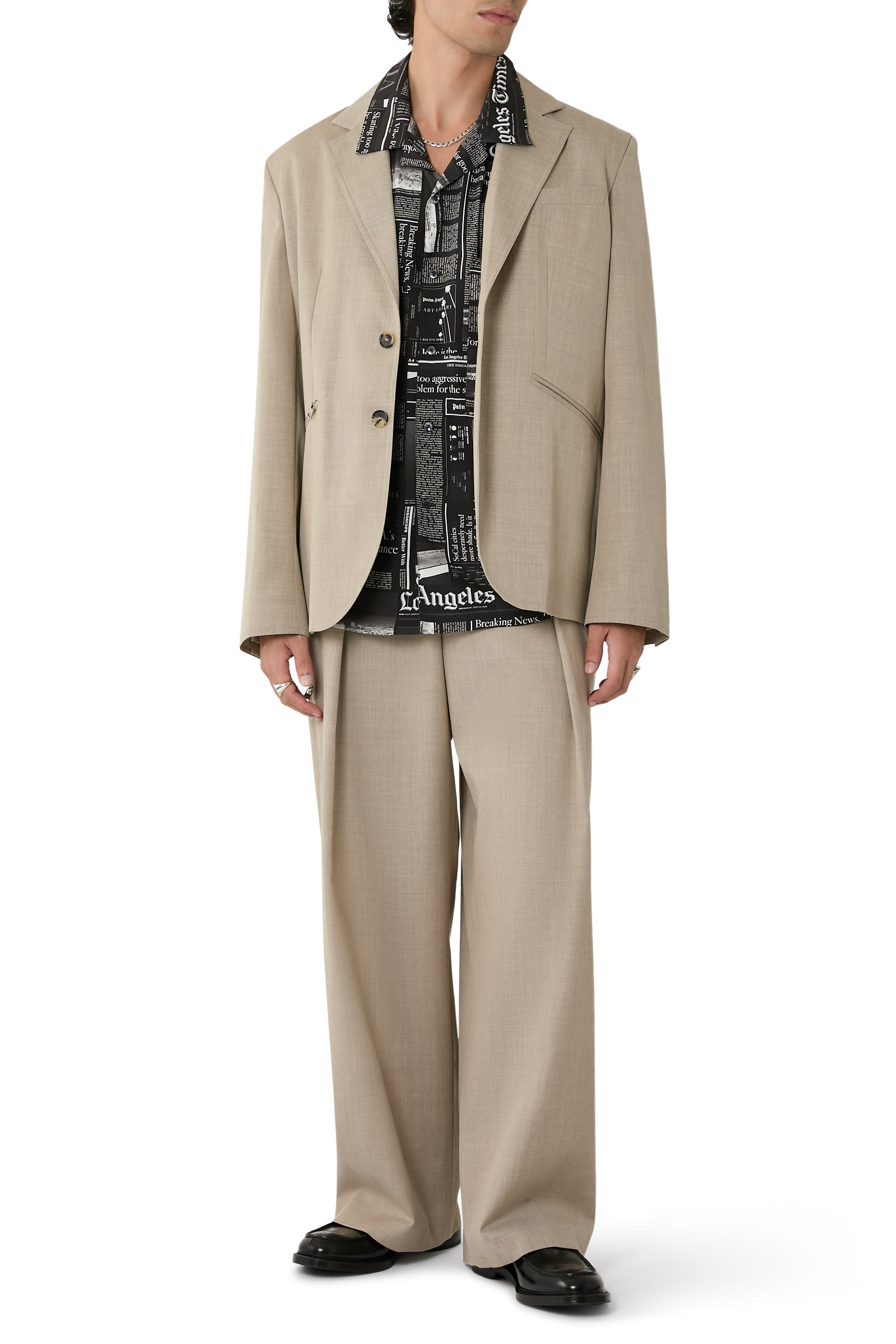 قميص بطبعة مجلة