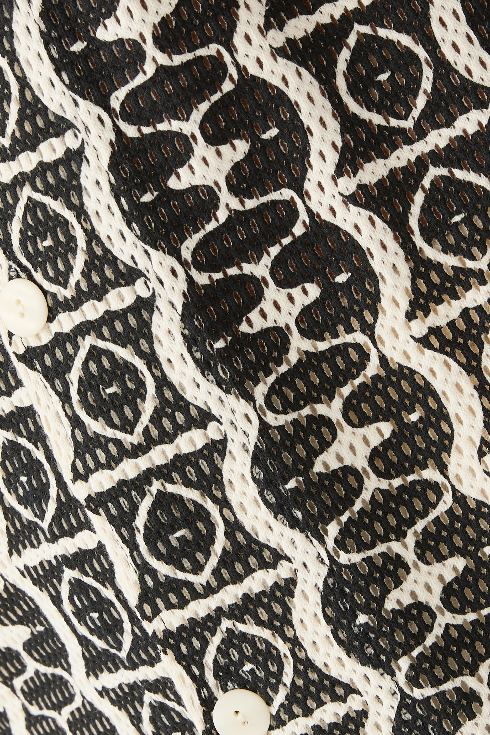 قميص هيبنوتايس بياقة كوبية نسيج مفتوح