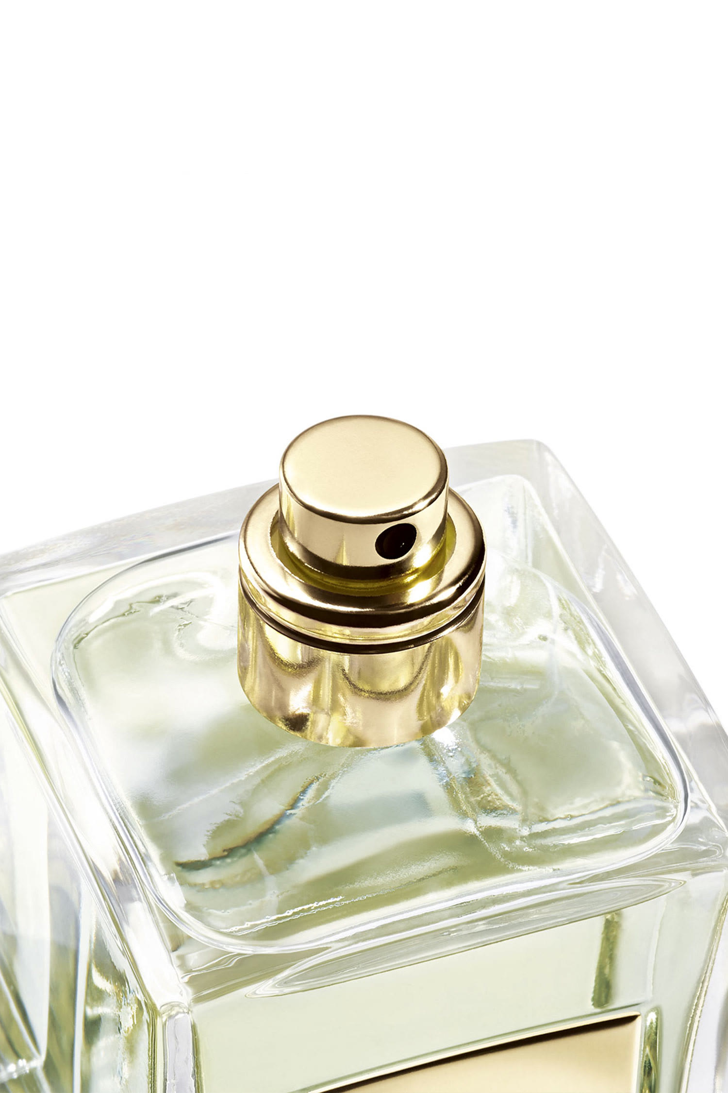 ماء تواليت ذا يولونغ