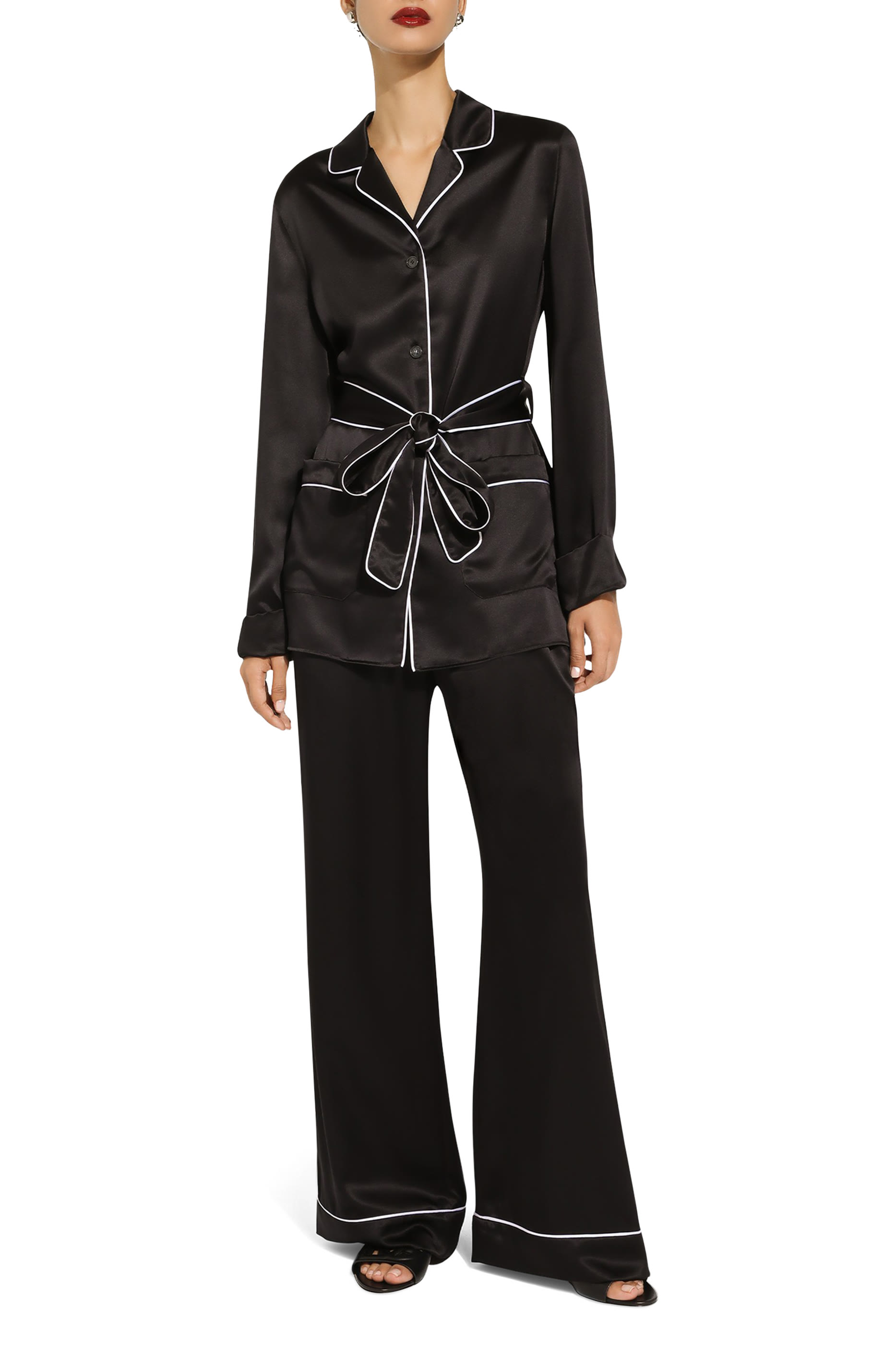 قميص بيجامة بحواف ملفوفة بلون مغاير حرير